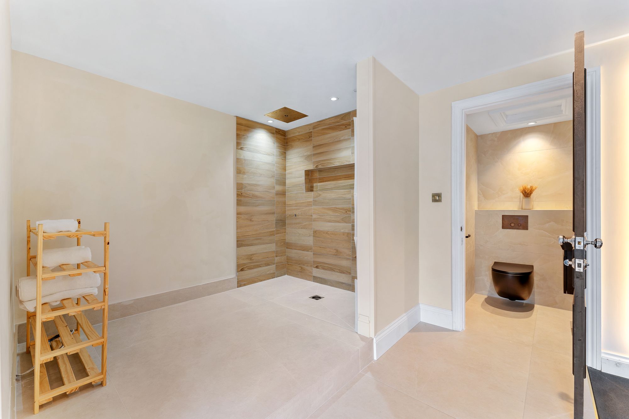 5 bed detached house for sale in Woodhey Road, Bury  - Property Image 21