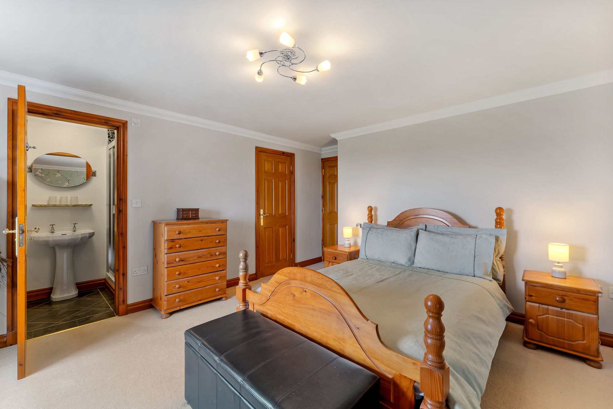 6 bed semi-detached house for sale in Roundhill Lane, Rossendale 25