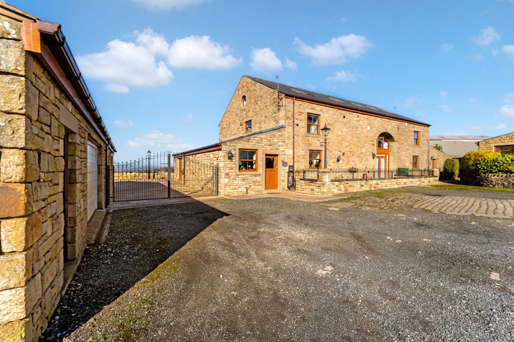 6 bed semi-detached house for sale in Roundhill Lane, Rossendale  - Property Image 60