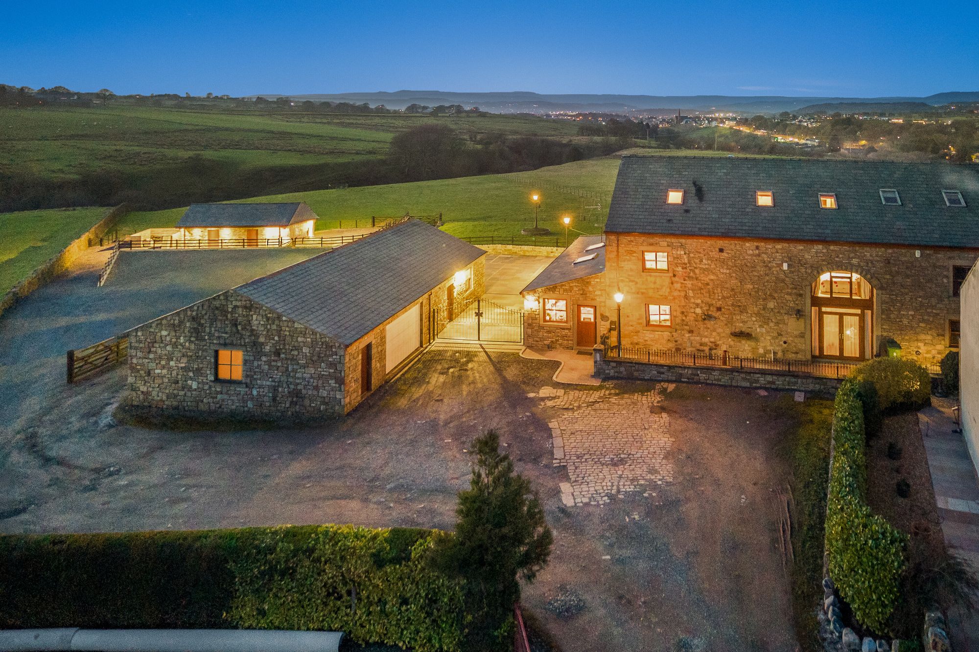 6 bed semi-detached house for sale in Roundhill Lane, Rossendale  - Property Image 65