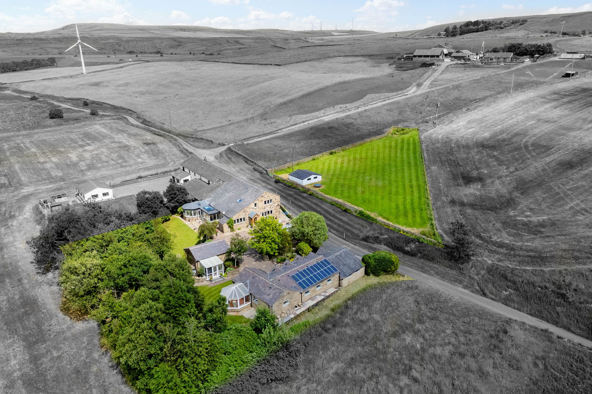 4 bed barn conversion for sale in Kings Highway, Accrington 3