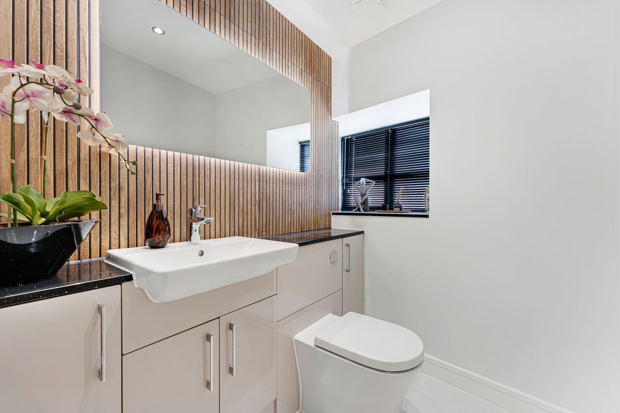 3 bed end of terrace house for sale in Barrack Fold Knowsley Road, Bolton  - Property Image 18