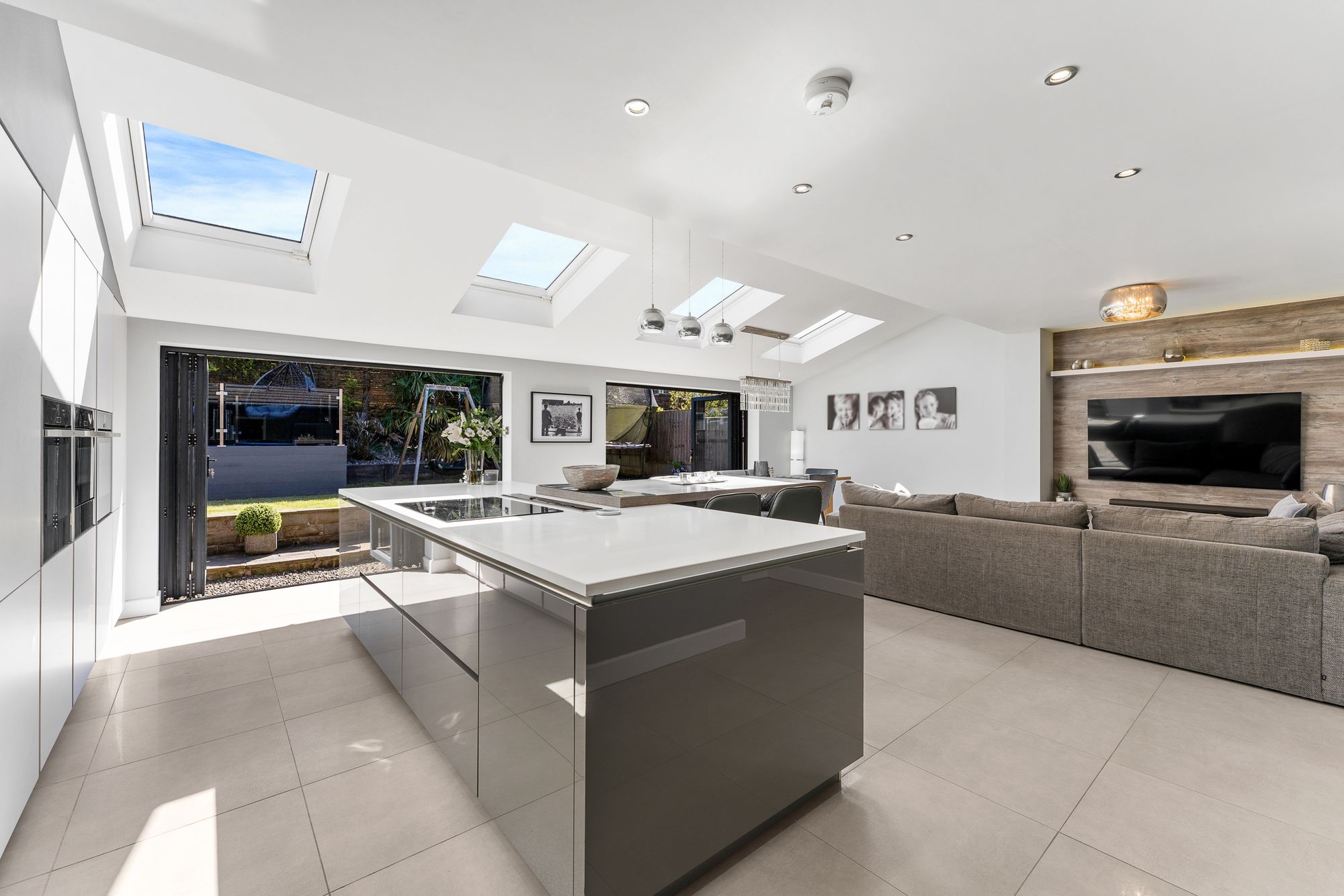 4 bed detached house for sale in Moorlands View, Bury  - Property Image 5