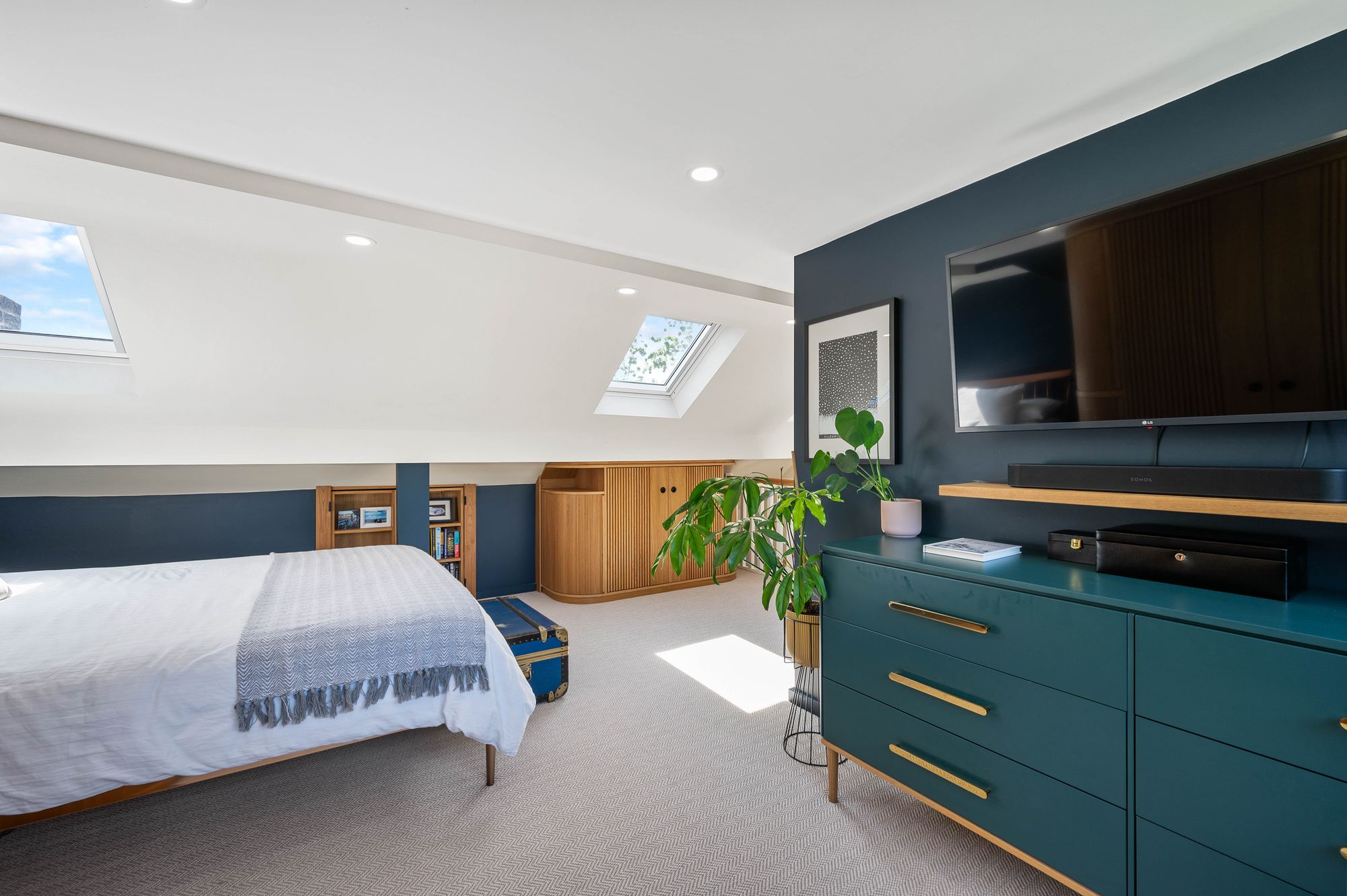 4 bed semi-detached house for sale in Pine Grove, Manchester  - Property Image 33