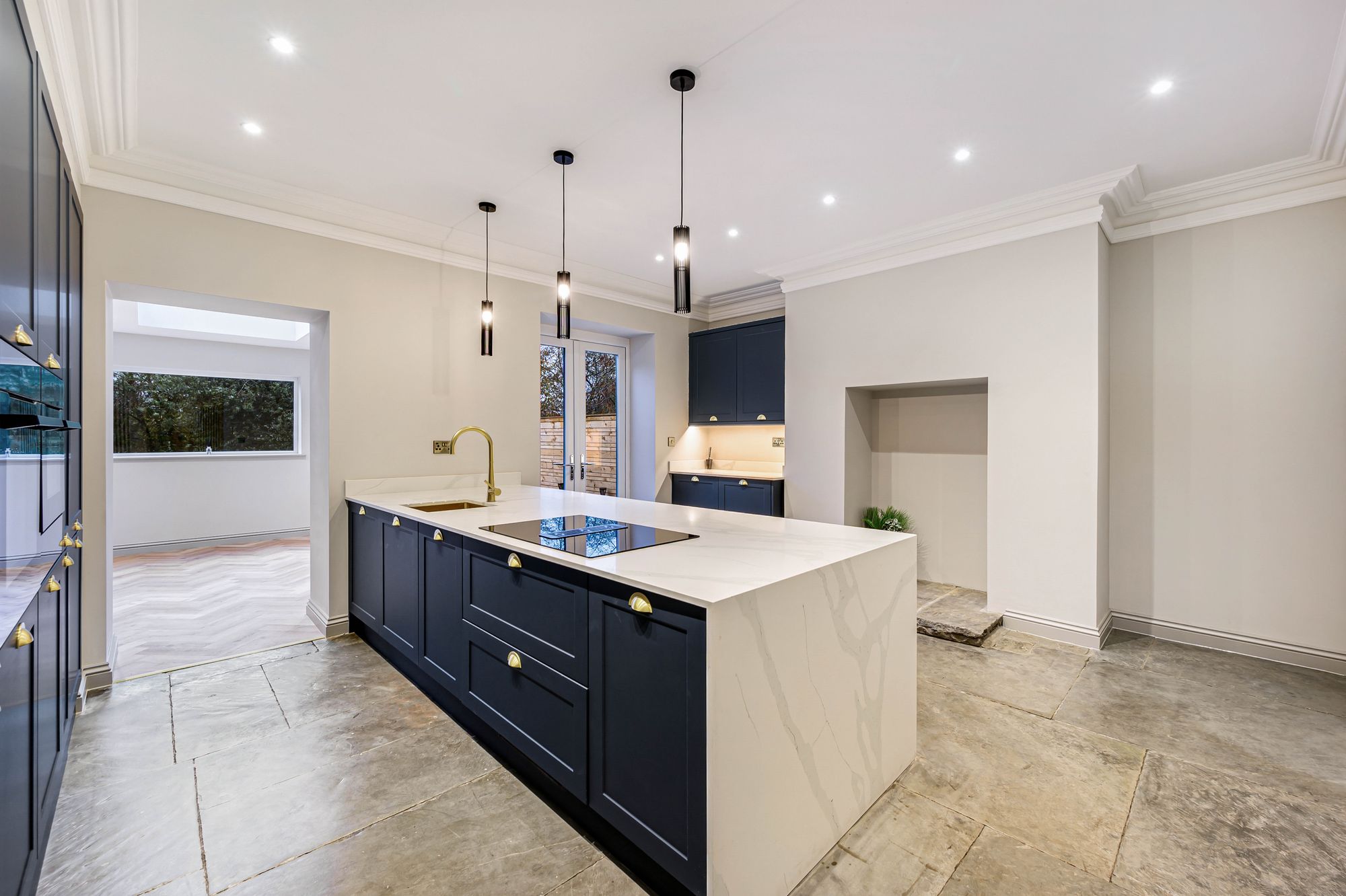 4 bed end of terrace house for sale in Bolton Road West, Bury  - Property Image 11