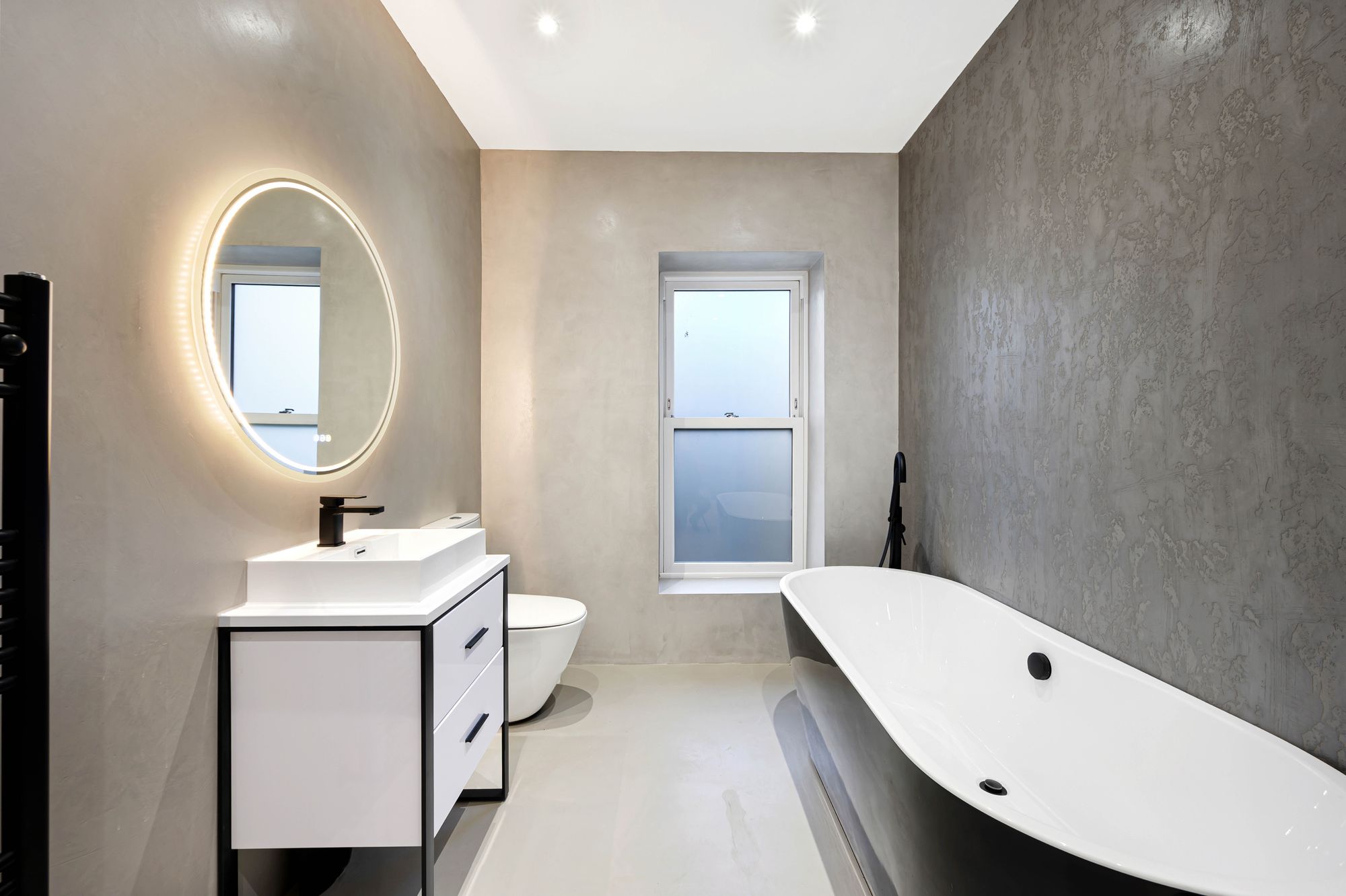 4 bed end of terrace house for sale in Bolton Road West, Bury  - Property Image 3