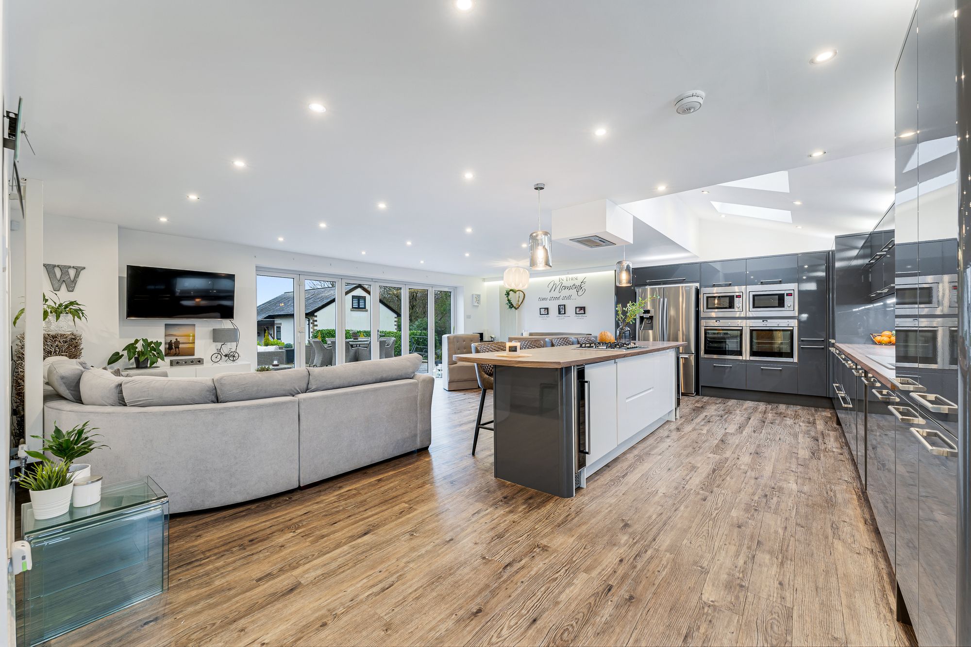 5 bed detached house for sale in Hayfield Close, Bury 1