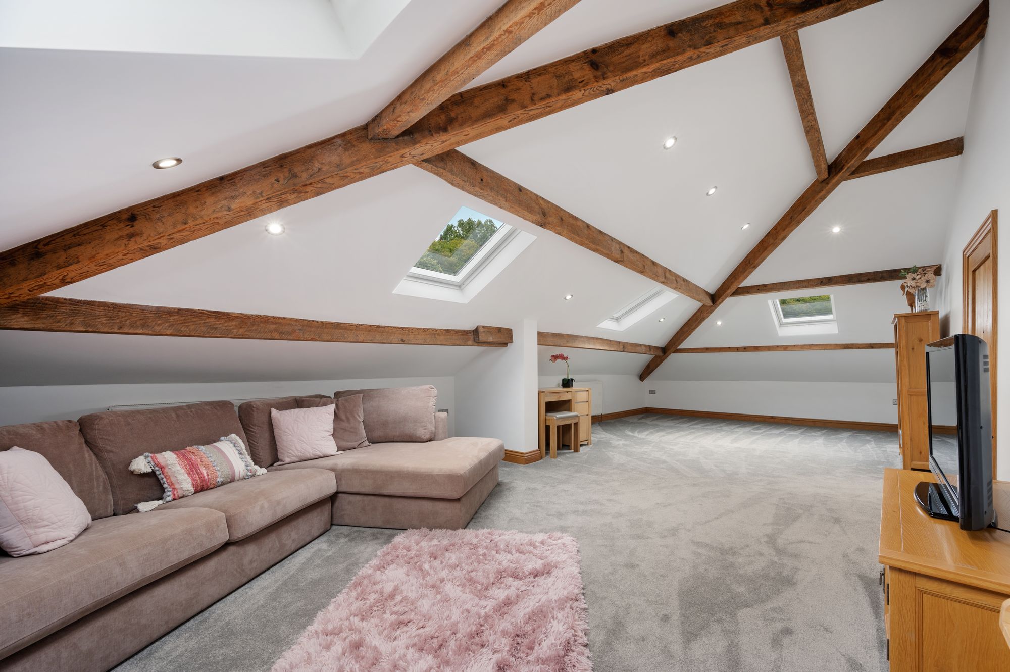 6 bed end of terrace house for sale in Burnley Road, Rossendale 39