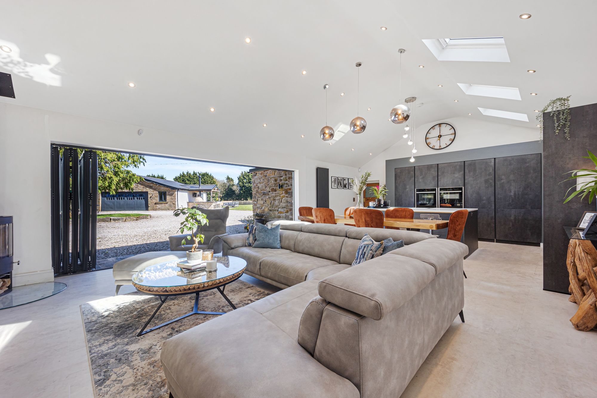 3 bed detached house for sale in Bolton Road, Darwen 1