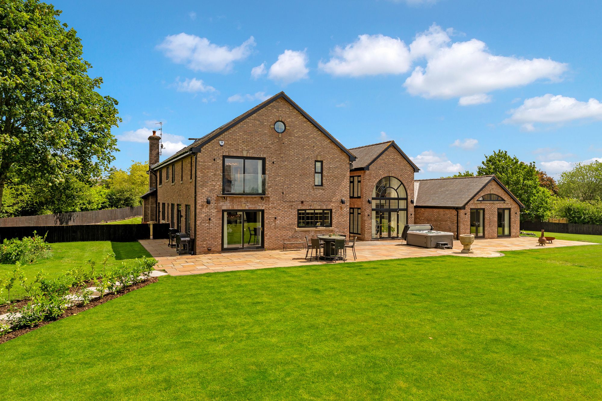 6 bed detached house for sale in Dobb Brow Road, Bolton 78