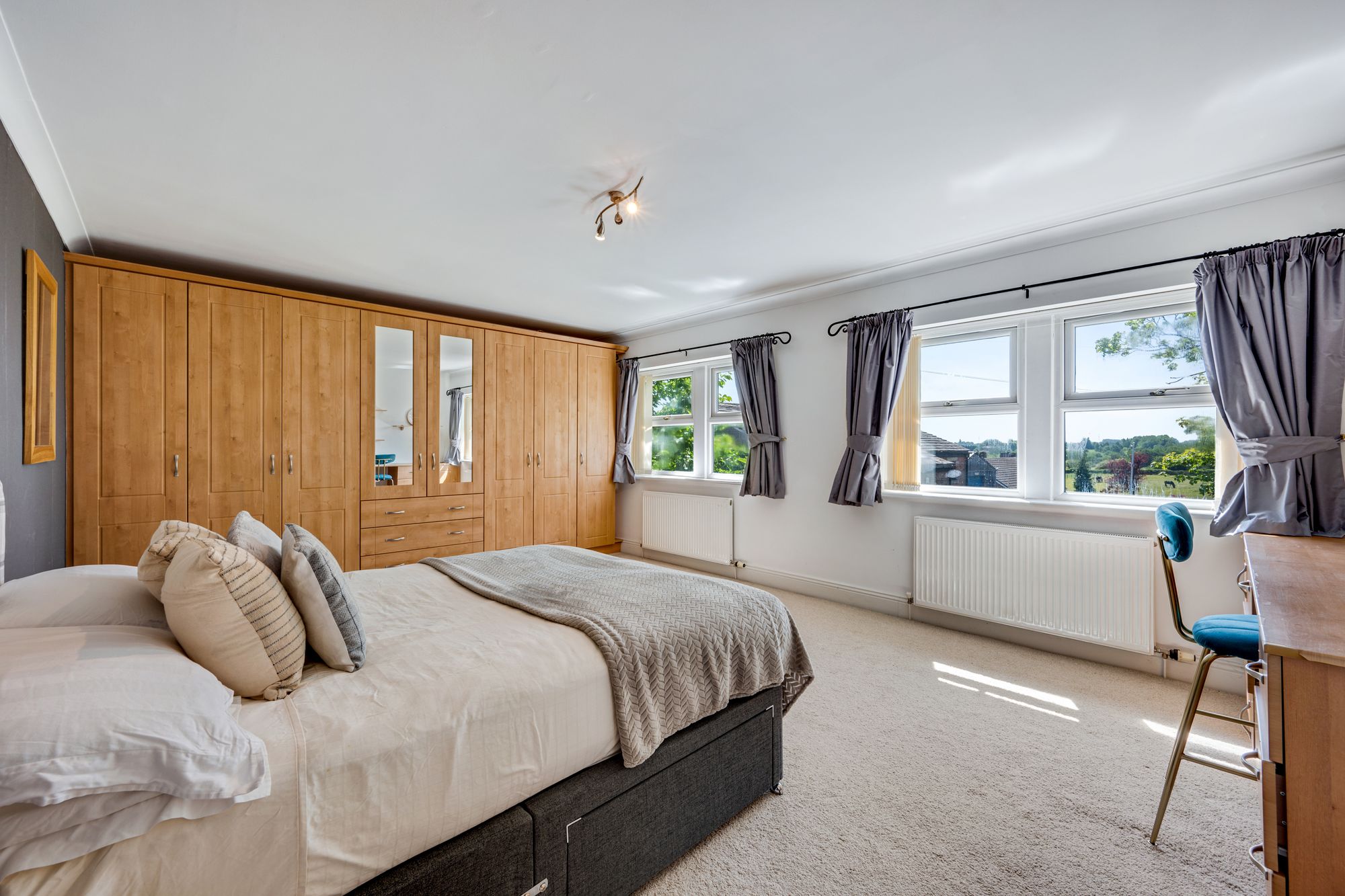 5 bed detached house for sale in Castle Road, Bury  - Property Image 30