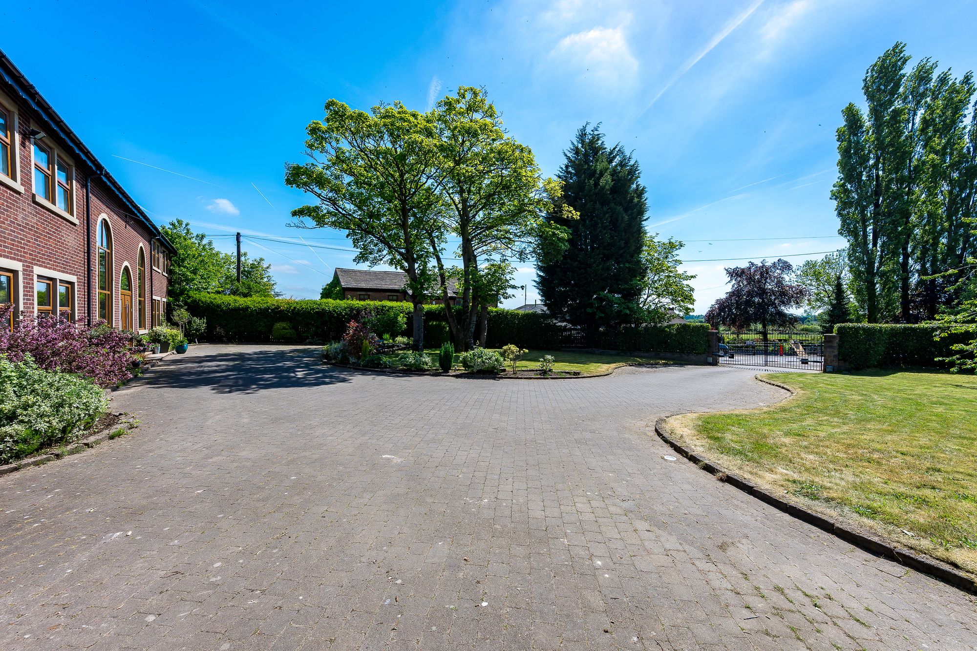 5 bed detached house for sale in Castle Road, Bury  - Property Image 44