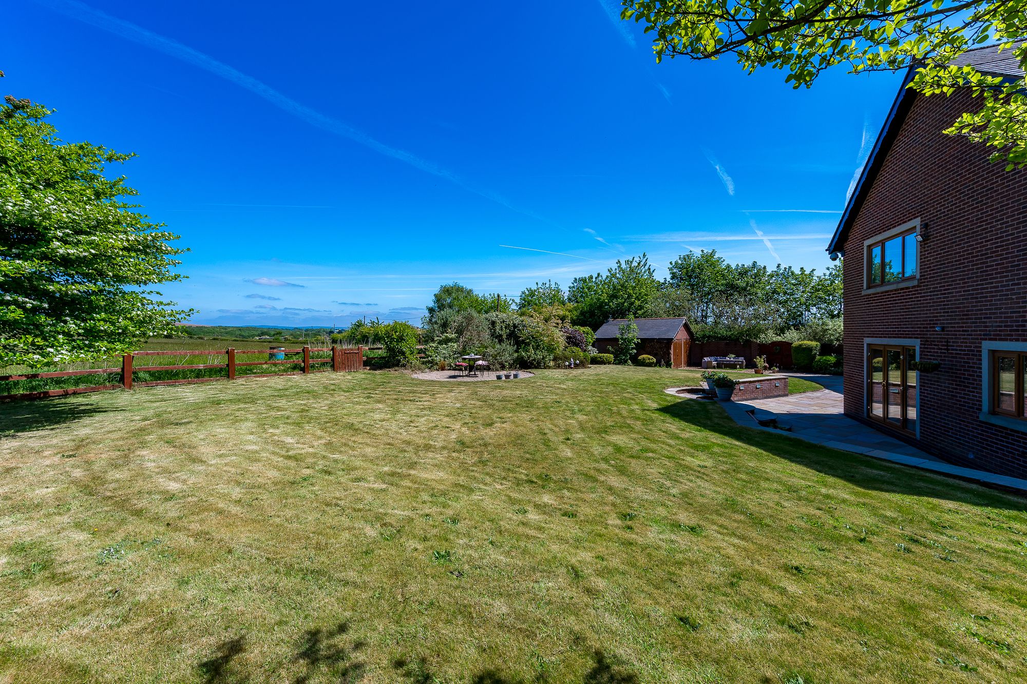 5 bed detached house for sale in Castle Road, Bury  - Property Image 49