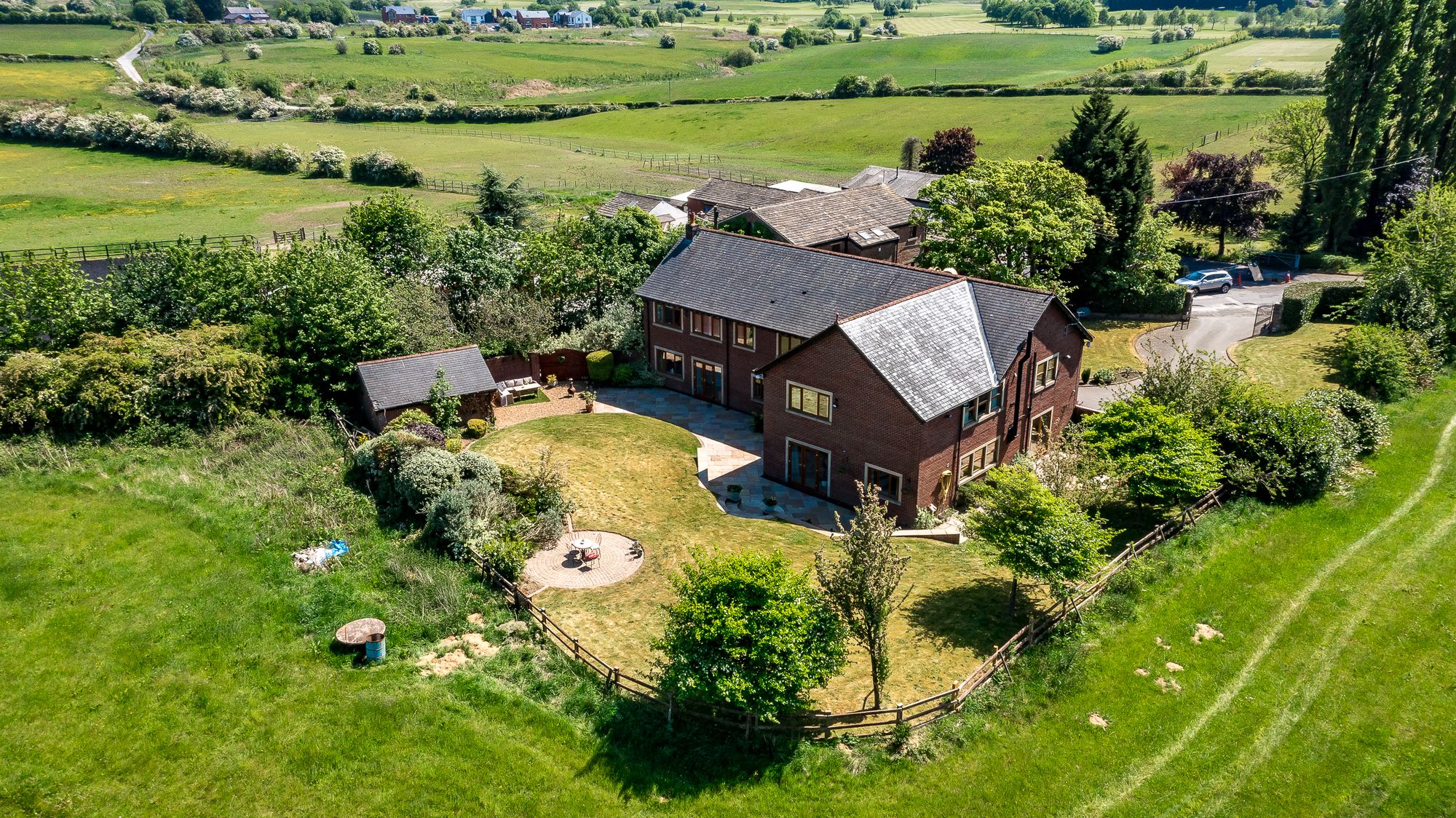 5 bed detached house for sale in Castle Road, Bury  - Property Image 4