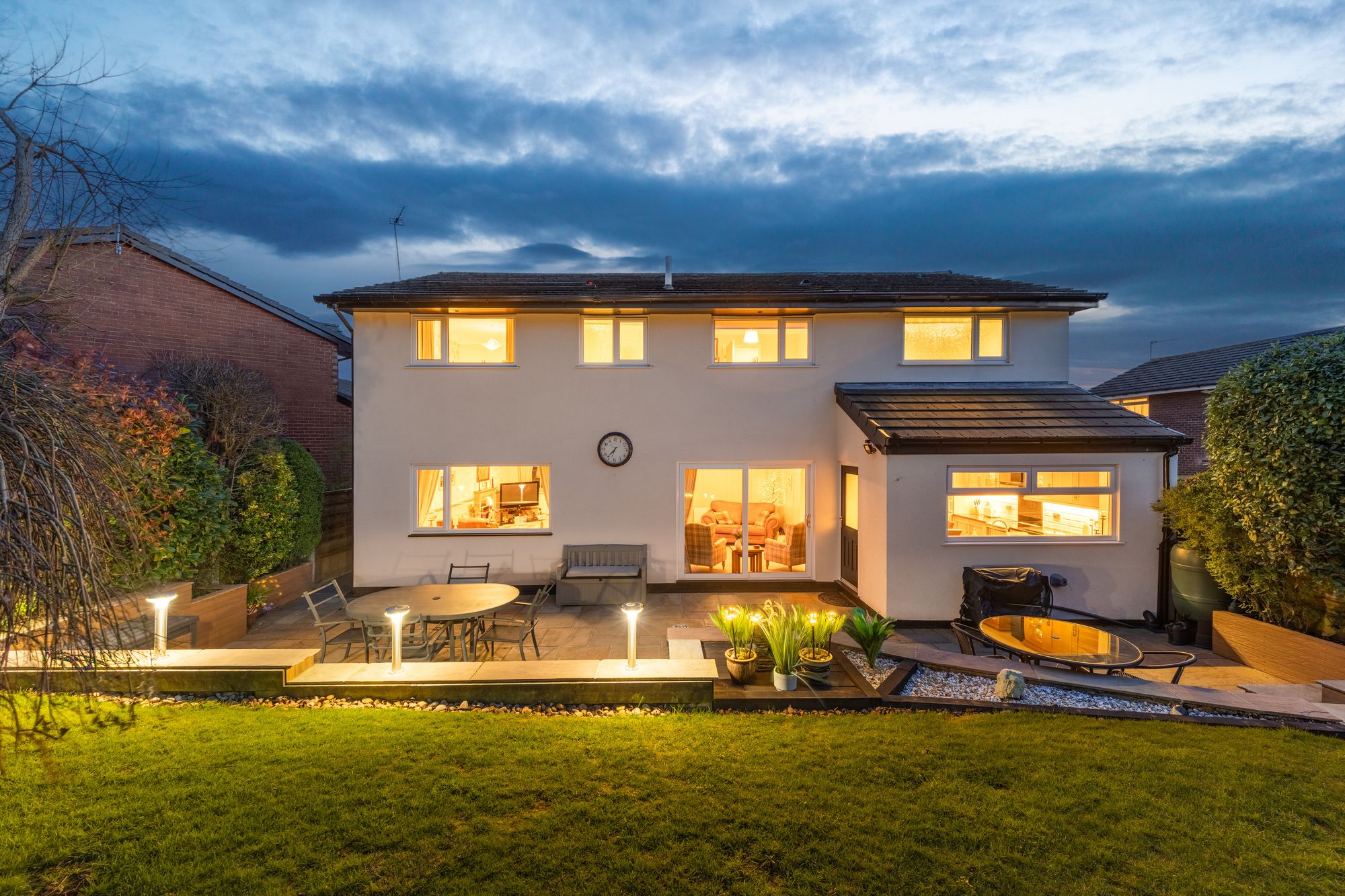 5 bed detached house for sale in Hey Croft, Manchester  - Property Image 41