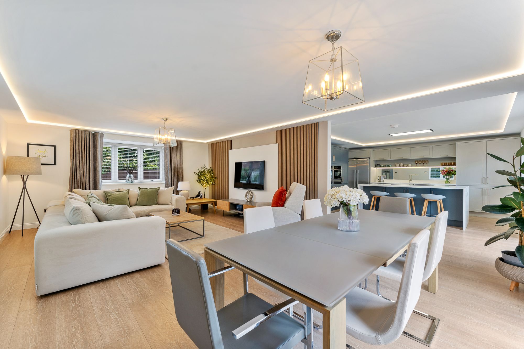 3 bed detached bungalow for sale in Dales Lane, Manchester  - Property Image 2