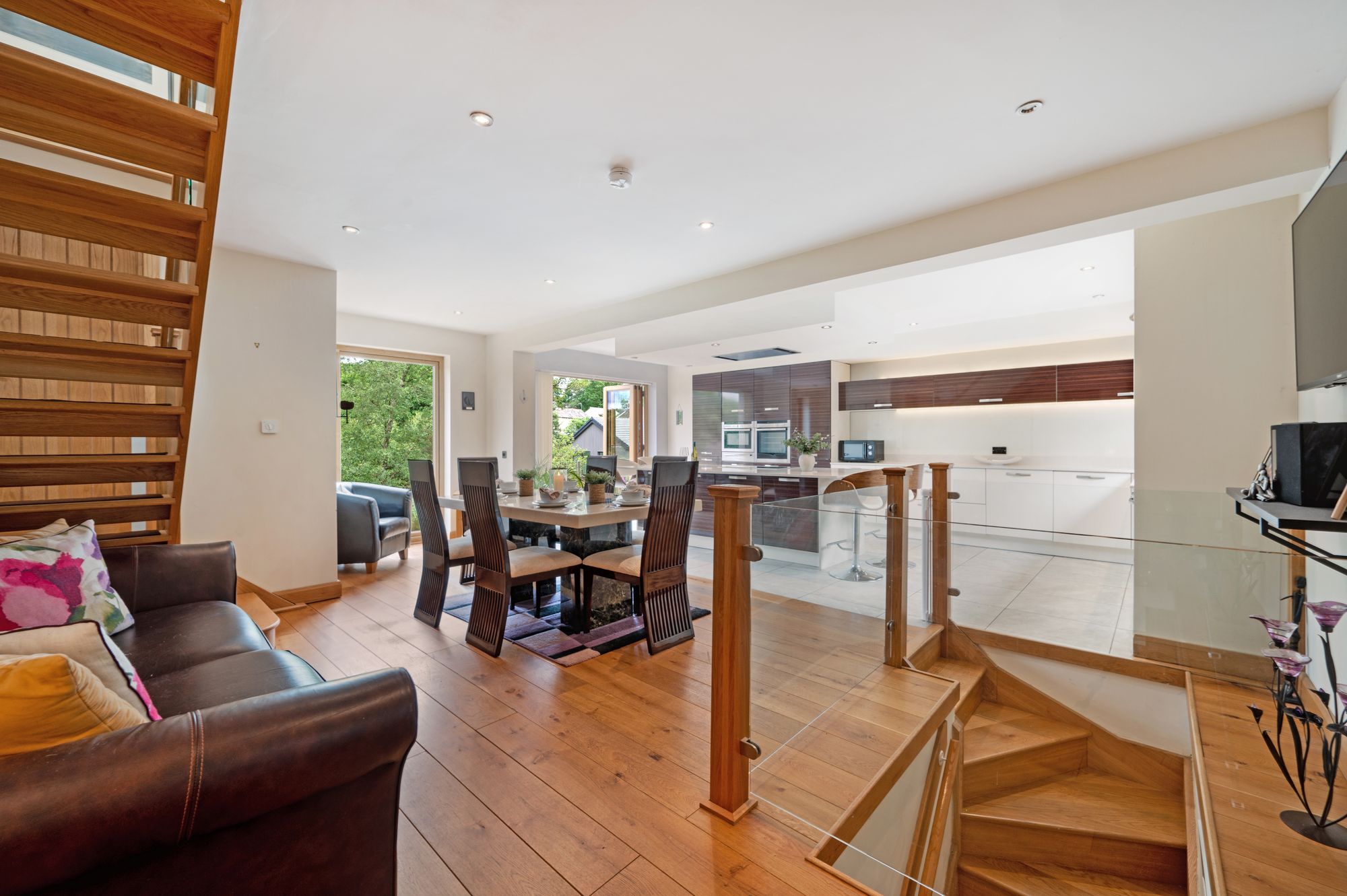 5 bed detached house for sale in Springmeadow Lane, Oldham 7