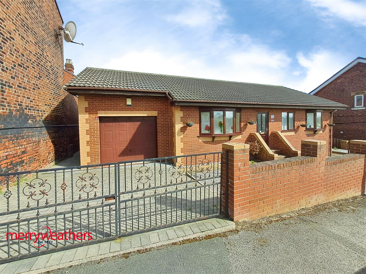 3 Bed Detached Bungalow For Sale In Alfred Street, Royston, Barnsley, (Ref: 18903145)