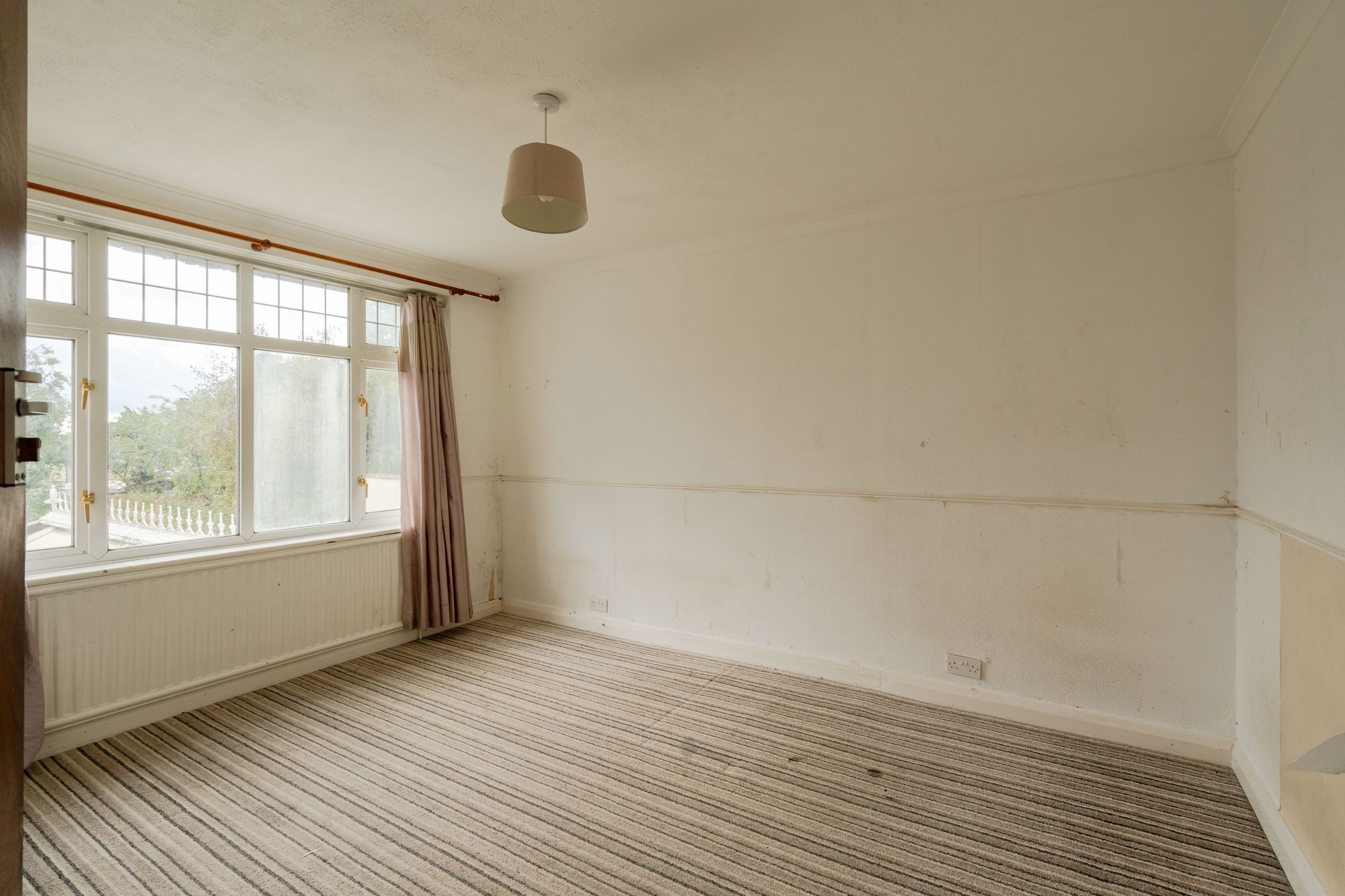 3 bed semi-detached house for sale in Spring Gardens, Woodford Green, IG8  - Property Image 19