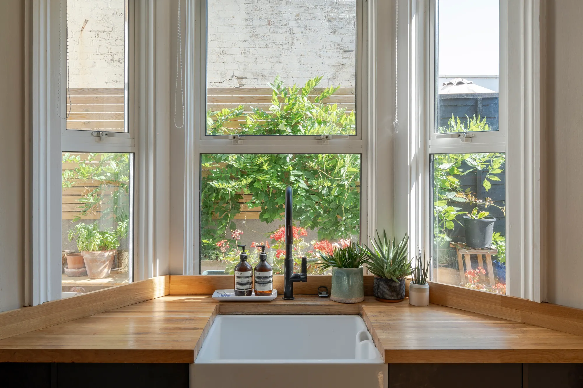 3 bed mid-terraced house for sale in Pearcroft Road, Leytonstone, London, E11  - Property Image 14