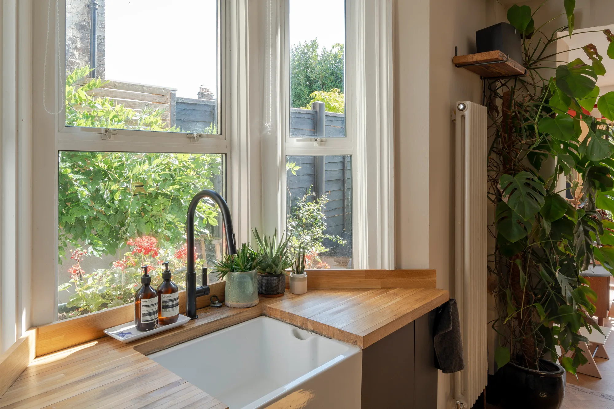 3 bed mid-terraced house for sale in Pearcroft Road, Leytonstone, London, E11  - Property Image 16