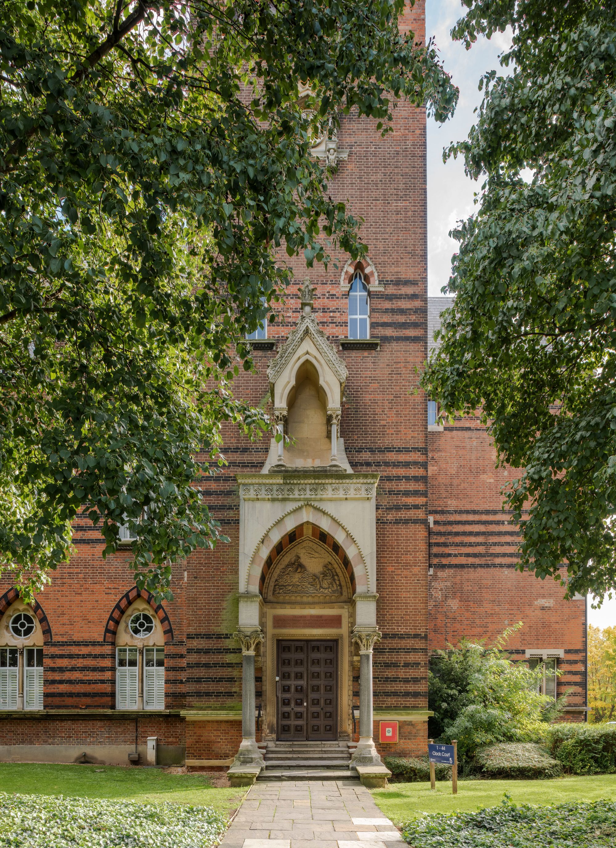 1 bed ground floor flat for sale in Clock Court, Victory Road, Wanstead, London E11  - Property Image 21