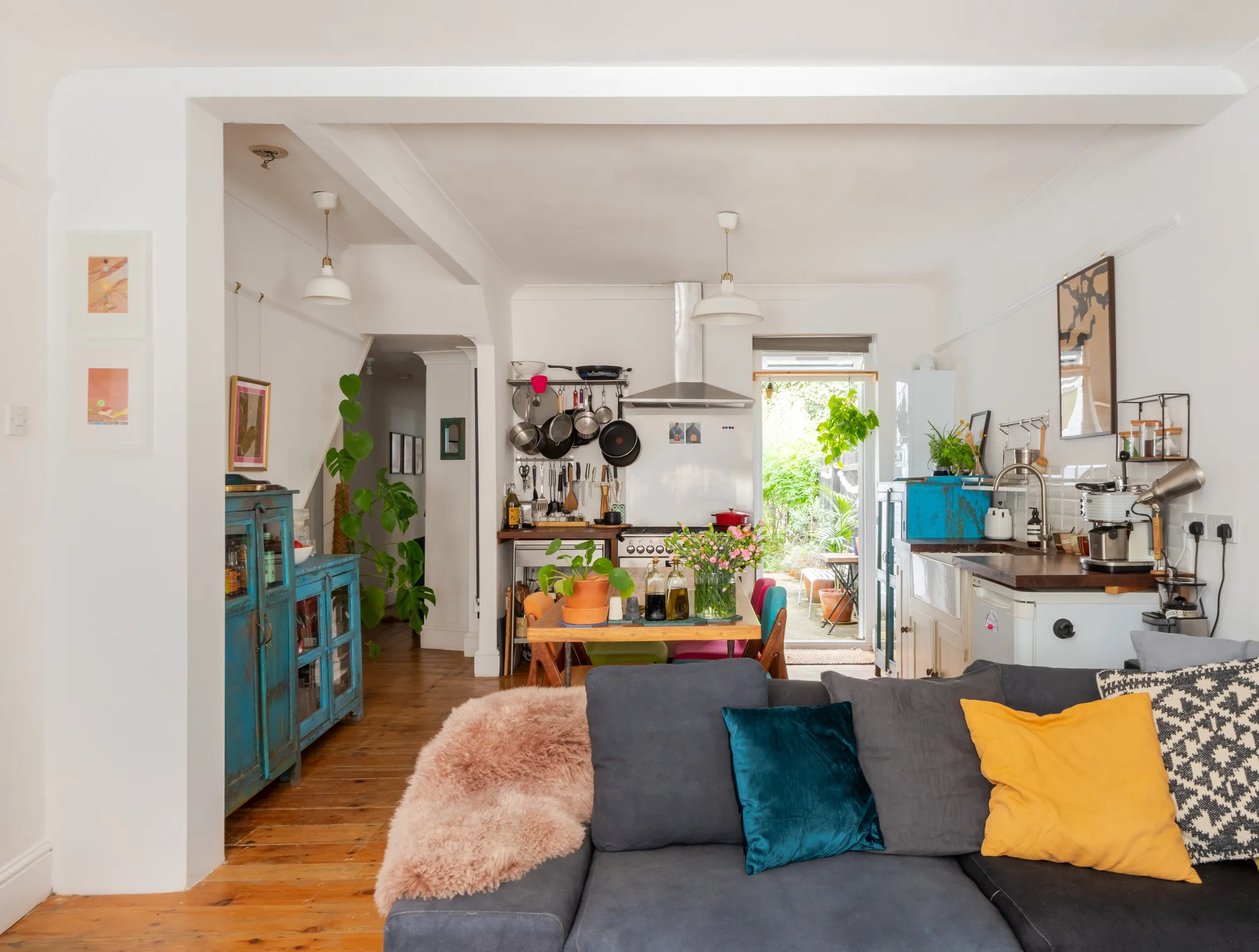 2 bed flat for sale in Lister Road, Bushwood, London, E11  - Property Image 3