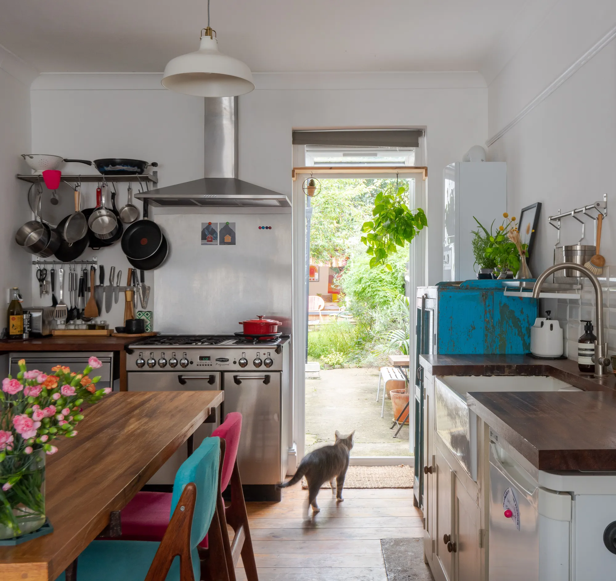 2 bed flat for sale in Lister Road, Bushwood, London, E11  - Property Image 5