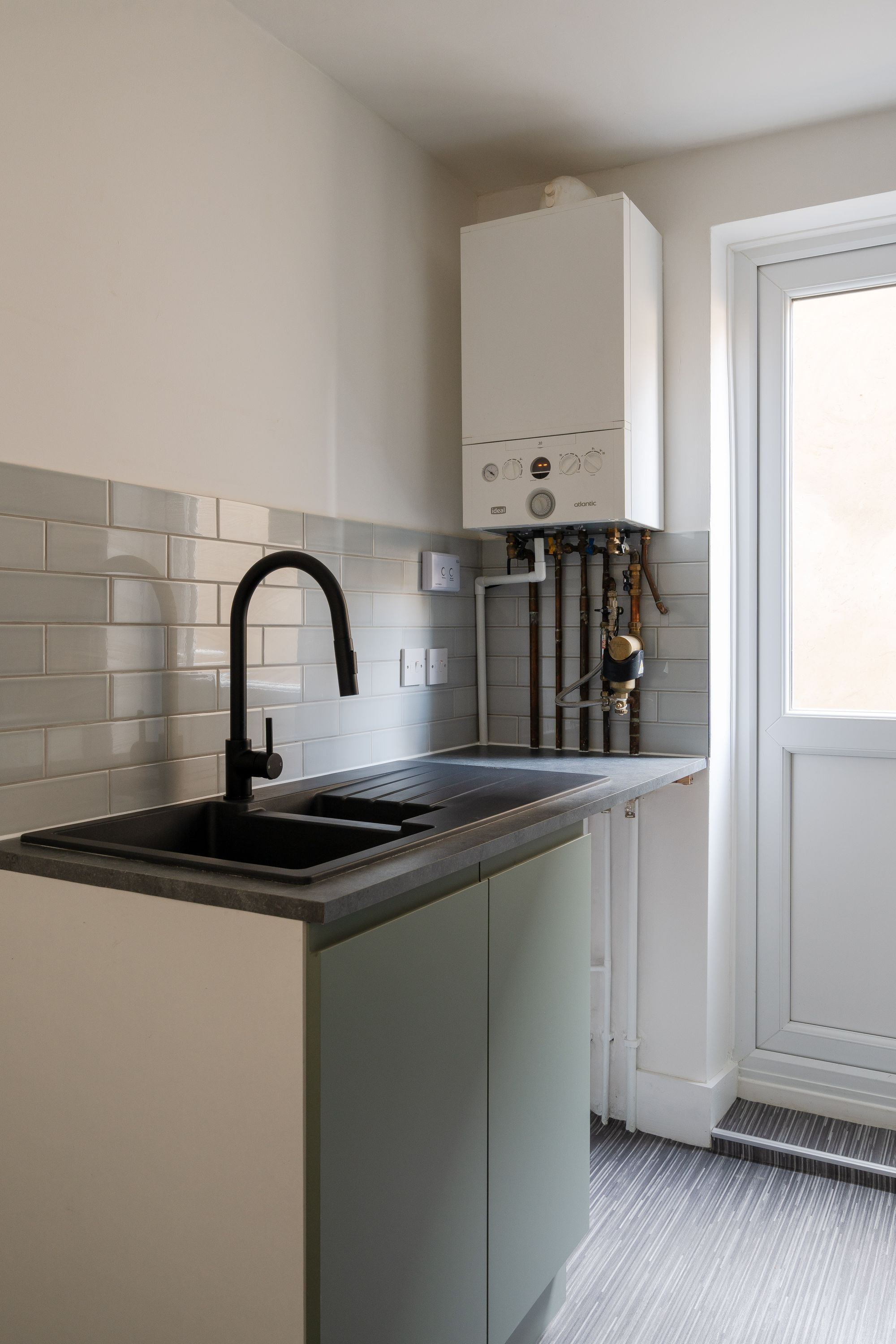 2 bed flat for sale in Tyndall Road, Leyton, London, E10  - Property Image 16