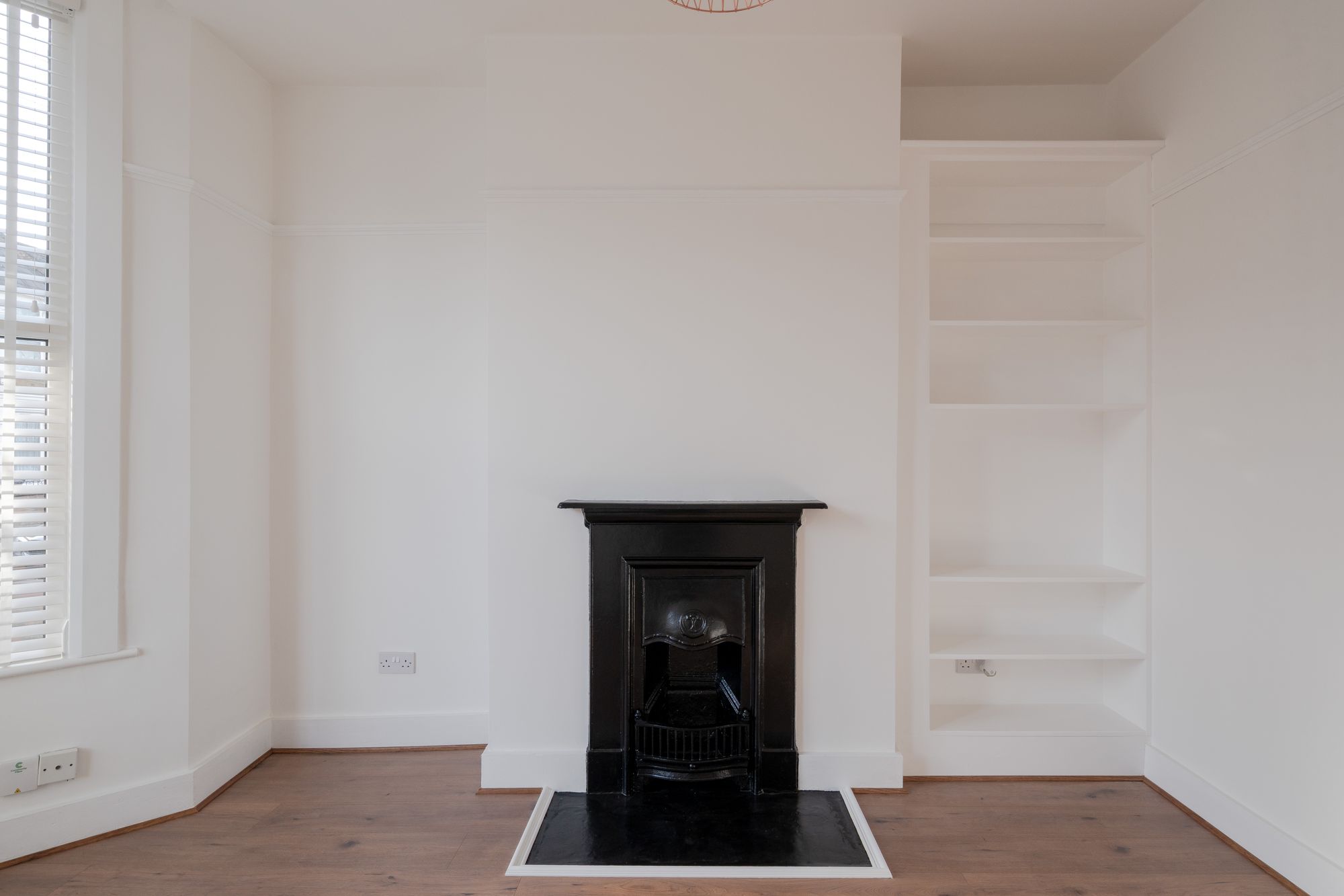 2 bed flat for sale in Tyndall Road, Leyton, London, E10  - Property Image 5