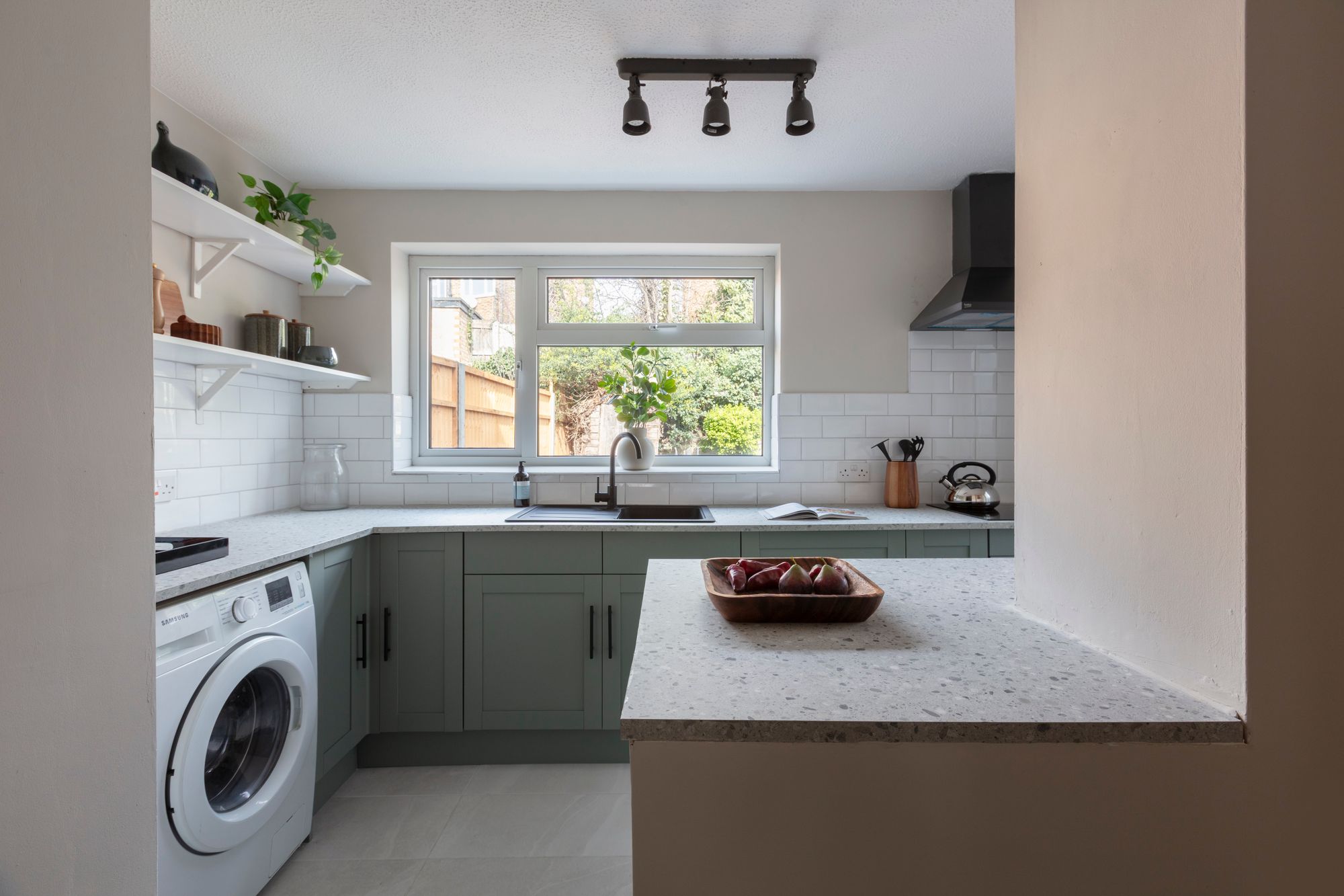 3 bed terraced house for sale in Cavendish Drive, Leytonstone, London, E11  - Property Image 17