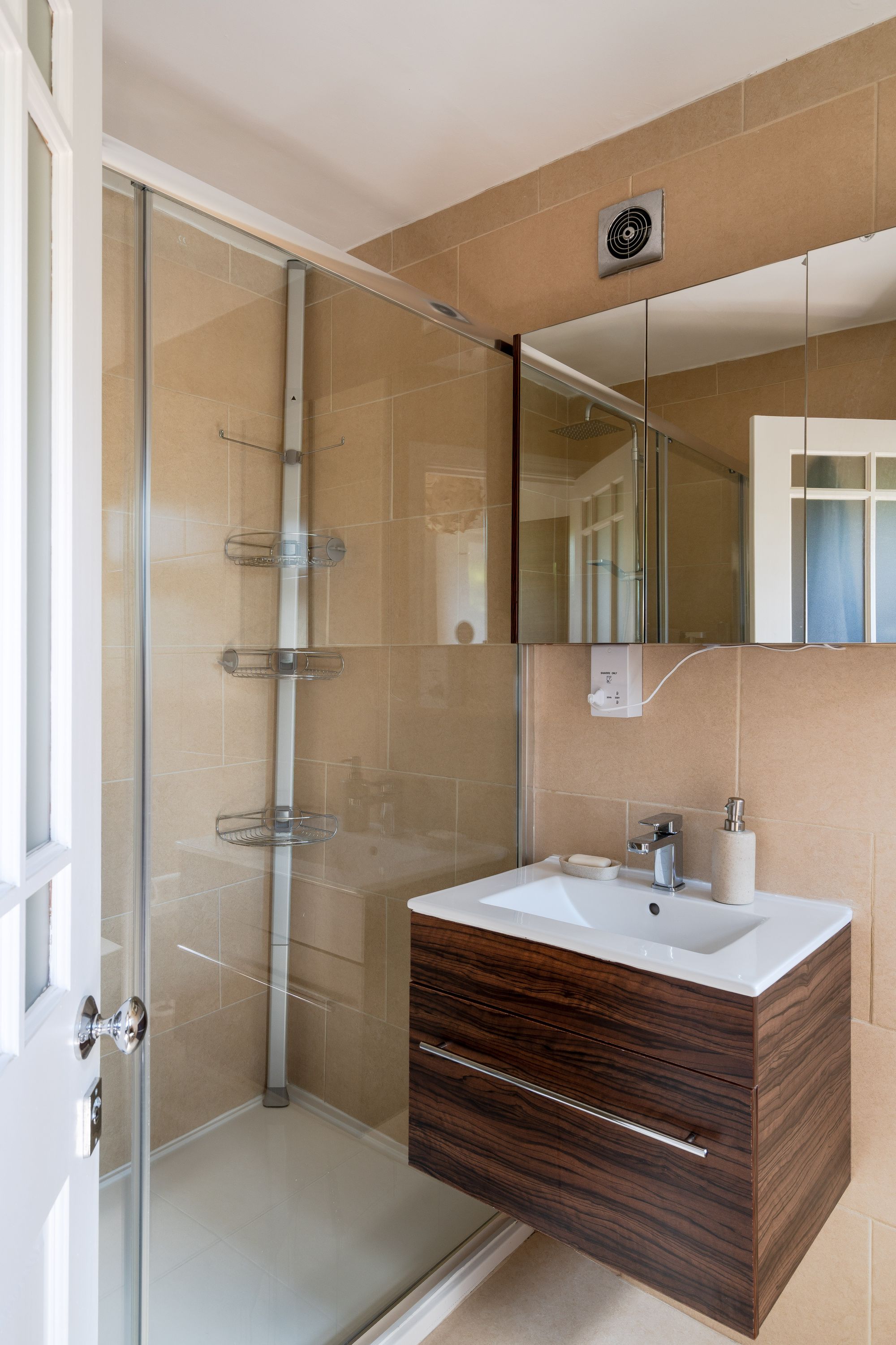 1 bed flat for sale in Church Road, Leyton, London, E10  - Property Image 19