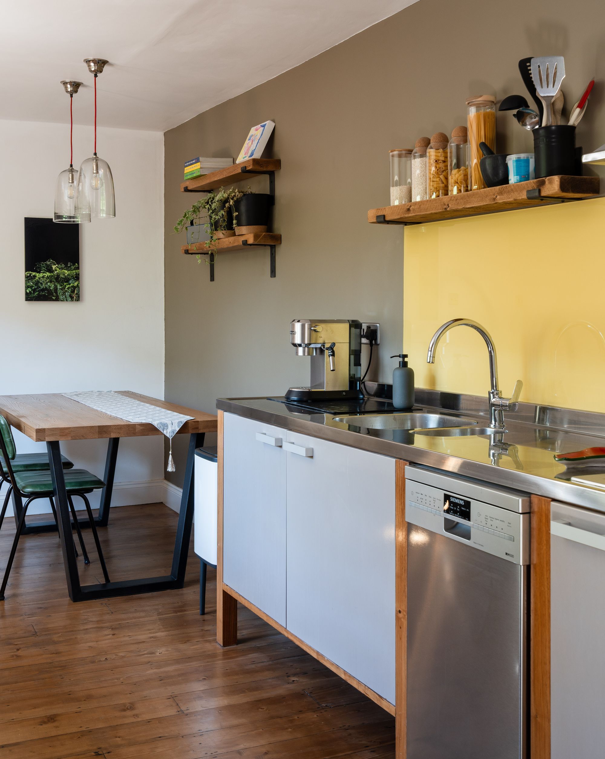 1 bed flat for sale in Church Road, Leyton, London, E10  - Property Image 16