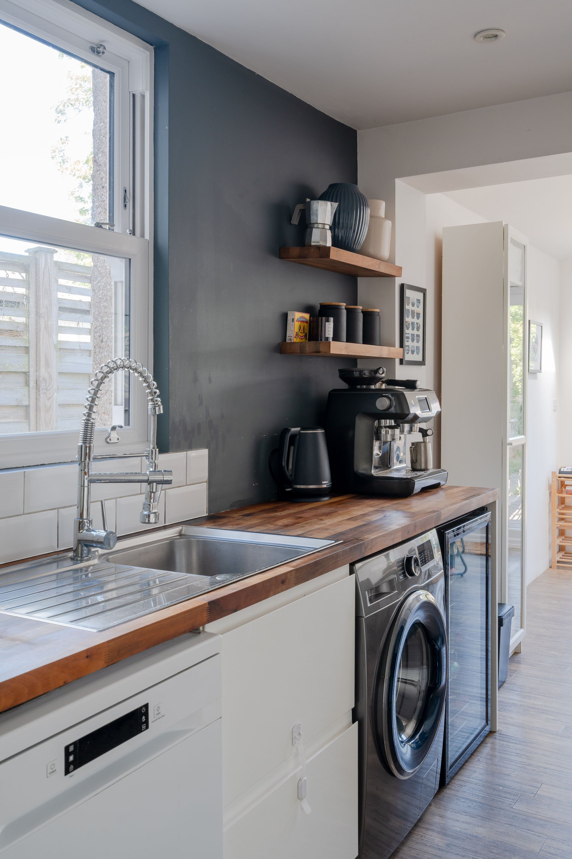 3 bed terraced house for sale in Michael Road, Bushwood, London, E11  - Property Image 10