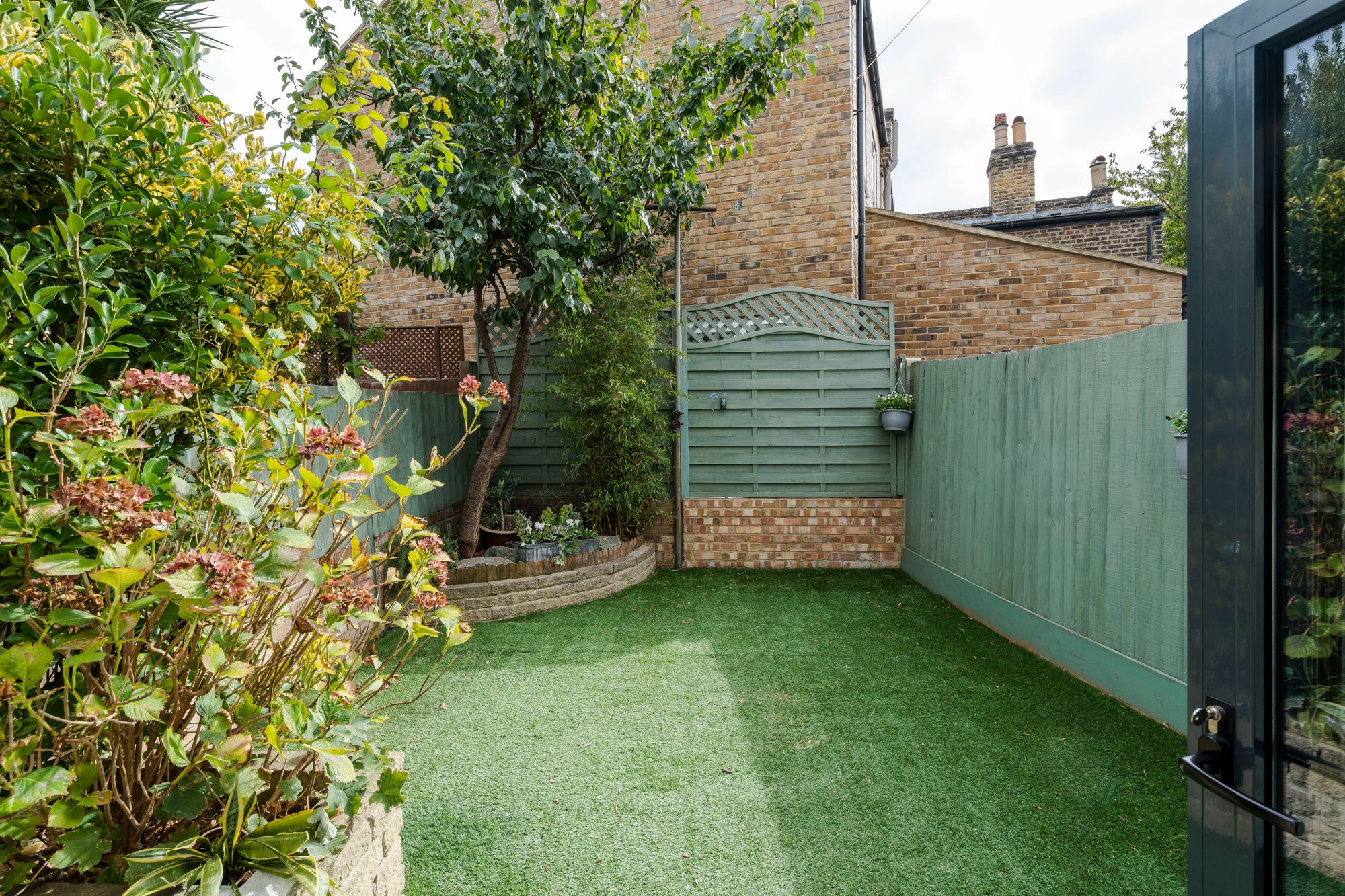 3 bed mid-terraced house for sale in Napier Road, Leytonstone, London, E11  - Property Image 30