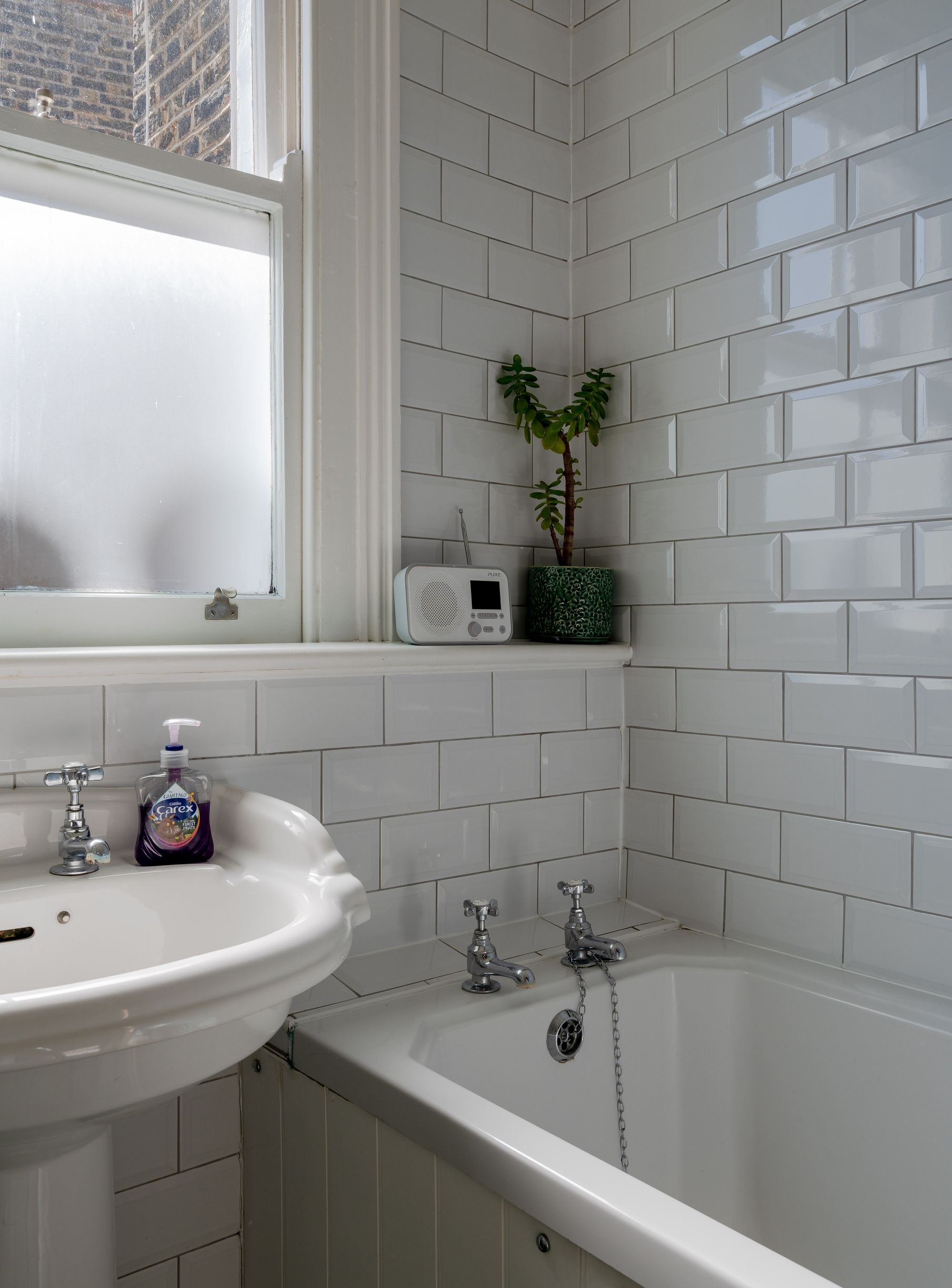 2 bed flat for sale in Forest Glade, Upper Leytonstone, London, E11  - Property Image 14
