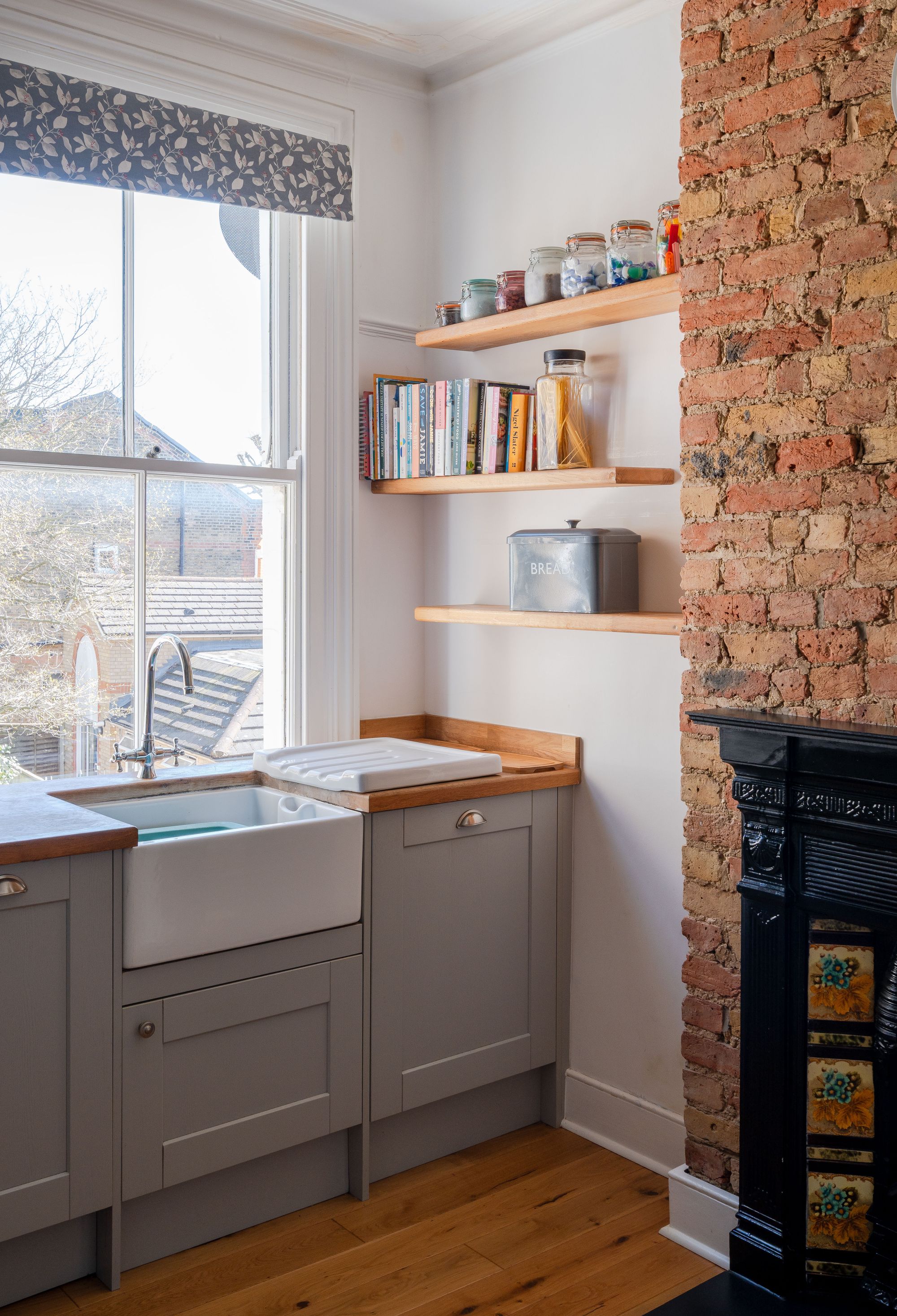 2 bed flat for sale in Forest Glade, Upper Leytonstone, London, E11  - Property Image 10