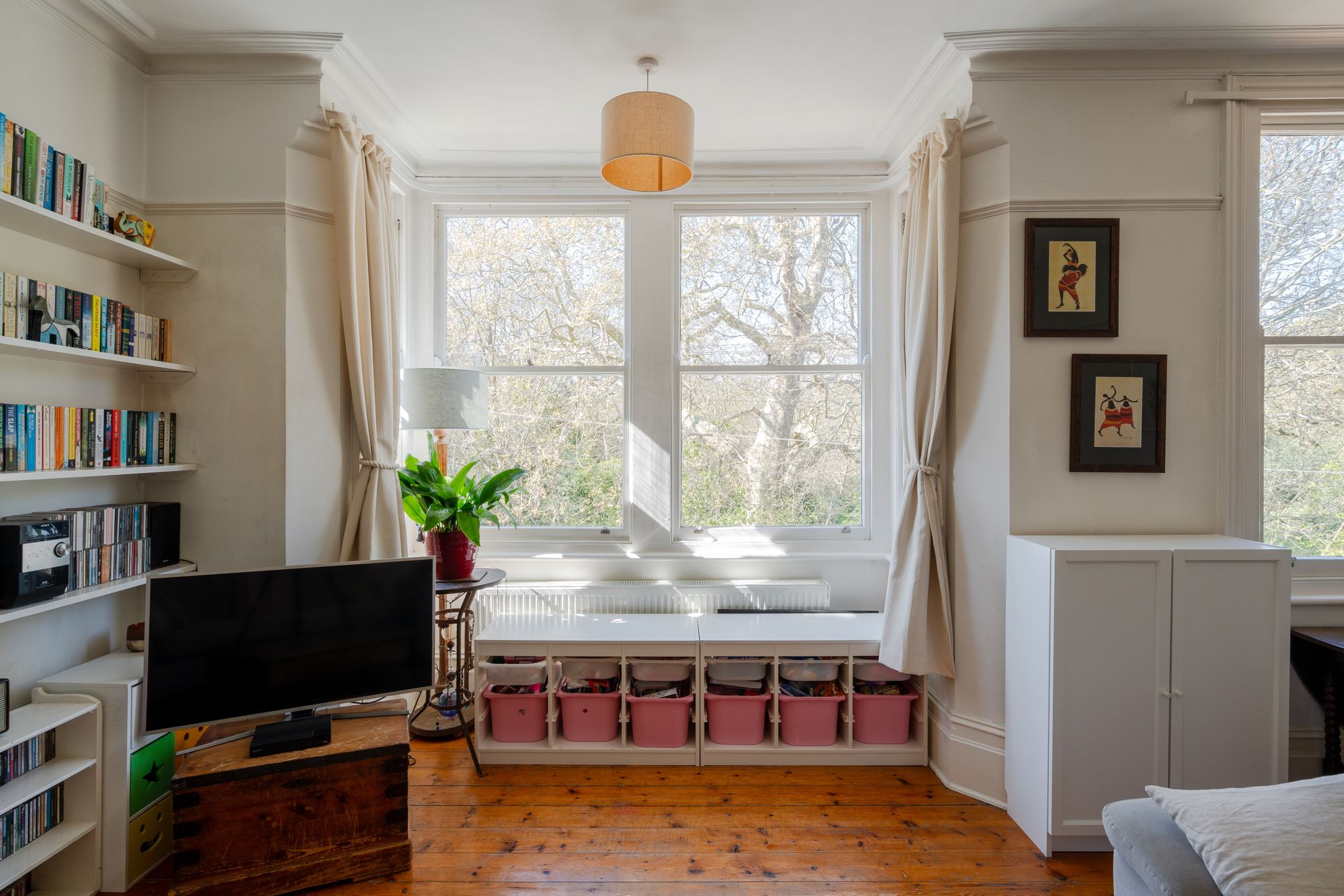 2 bed flat for sale in Forest Glade, Upper Leytonstone, London, E11  - Property Image 5