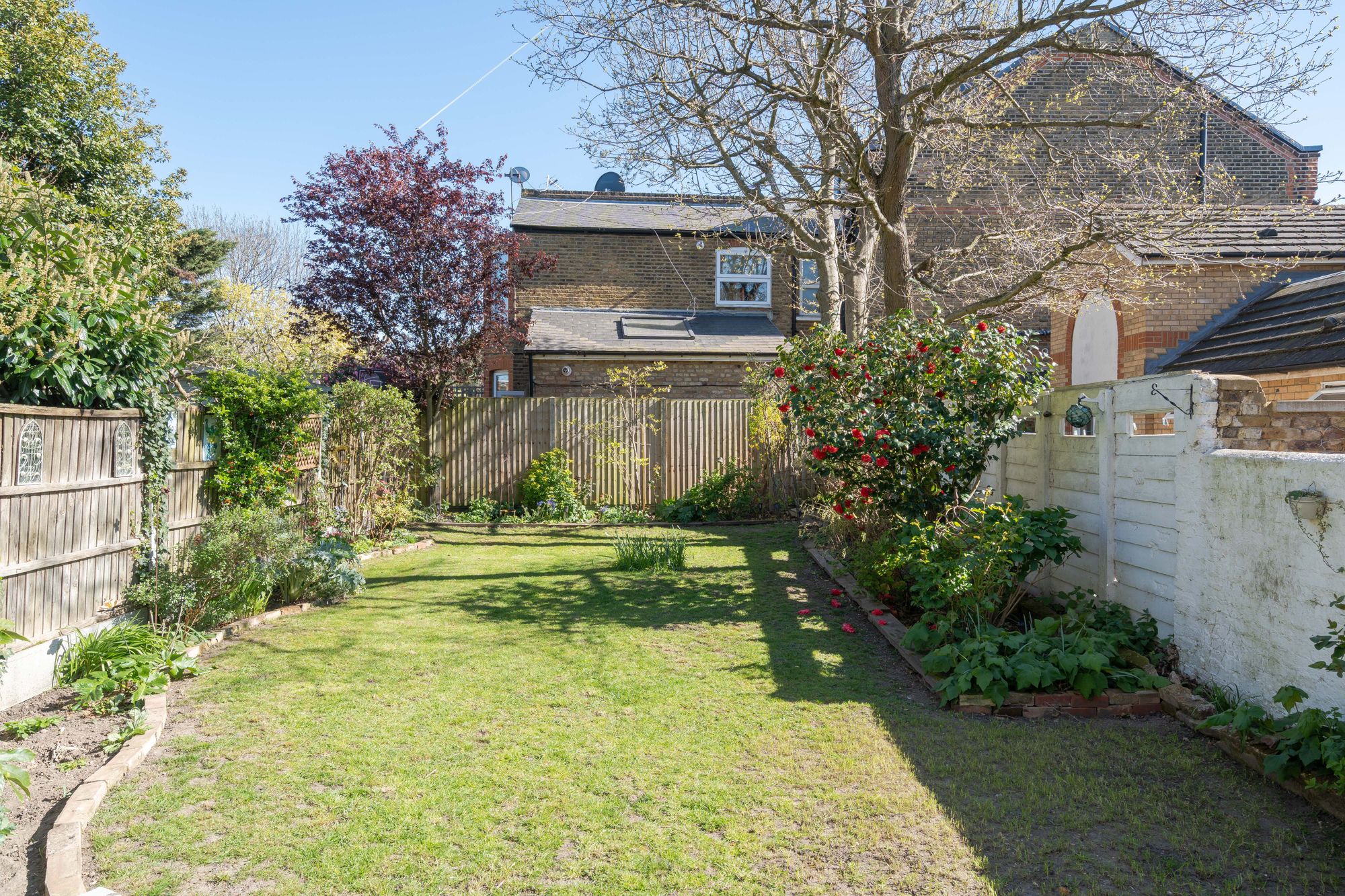 2 bed flat for sale in Forest Glade, Upper Leytonstone, London, E11  - Property Image 21