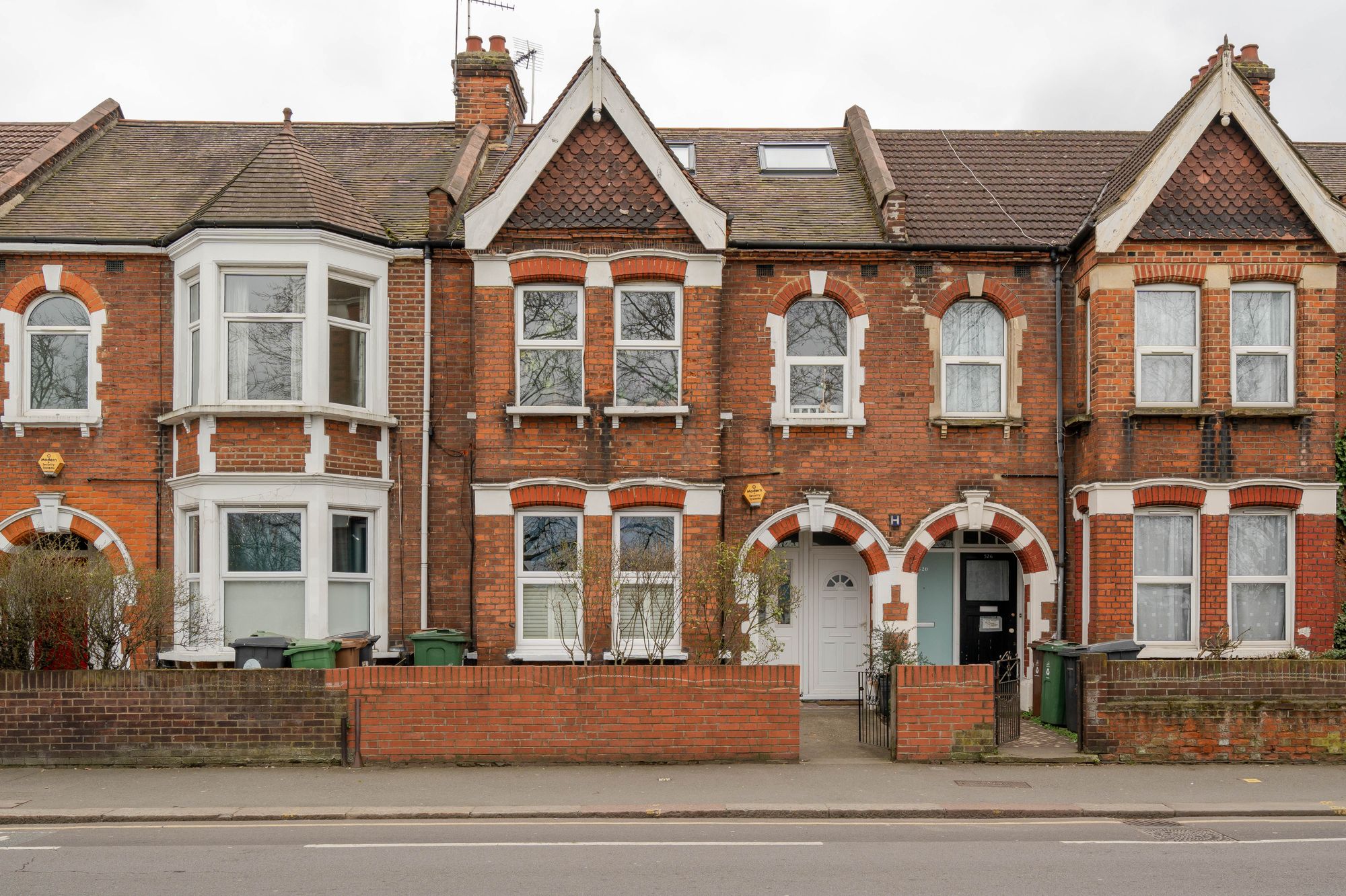 2 bed maisonette for sale in High Road Leyton, London, E10  - Property Image 2
