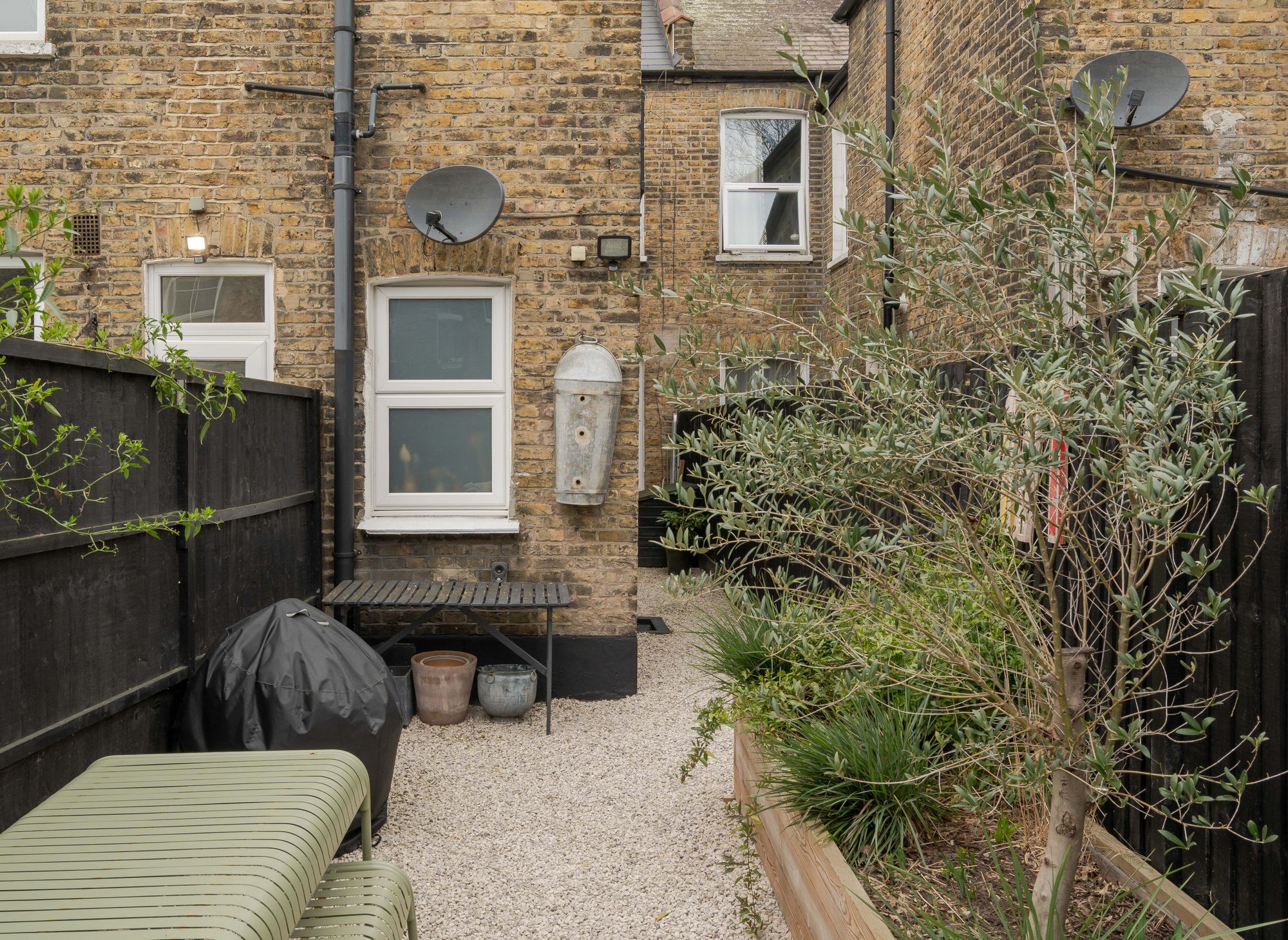 2 bed maisonette for sale in High Road Leyton, London, E10  - Property Image 30