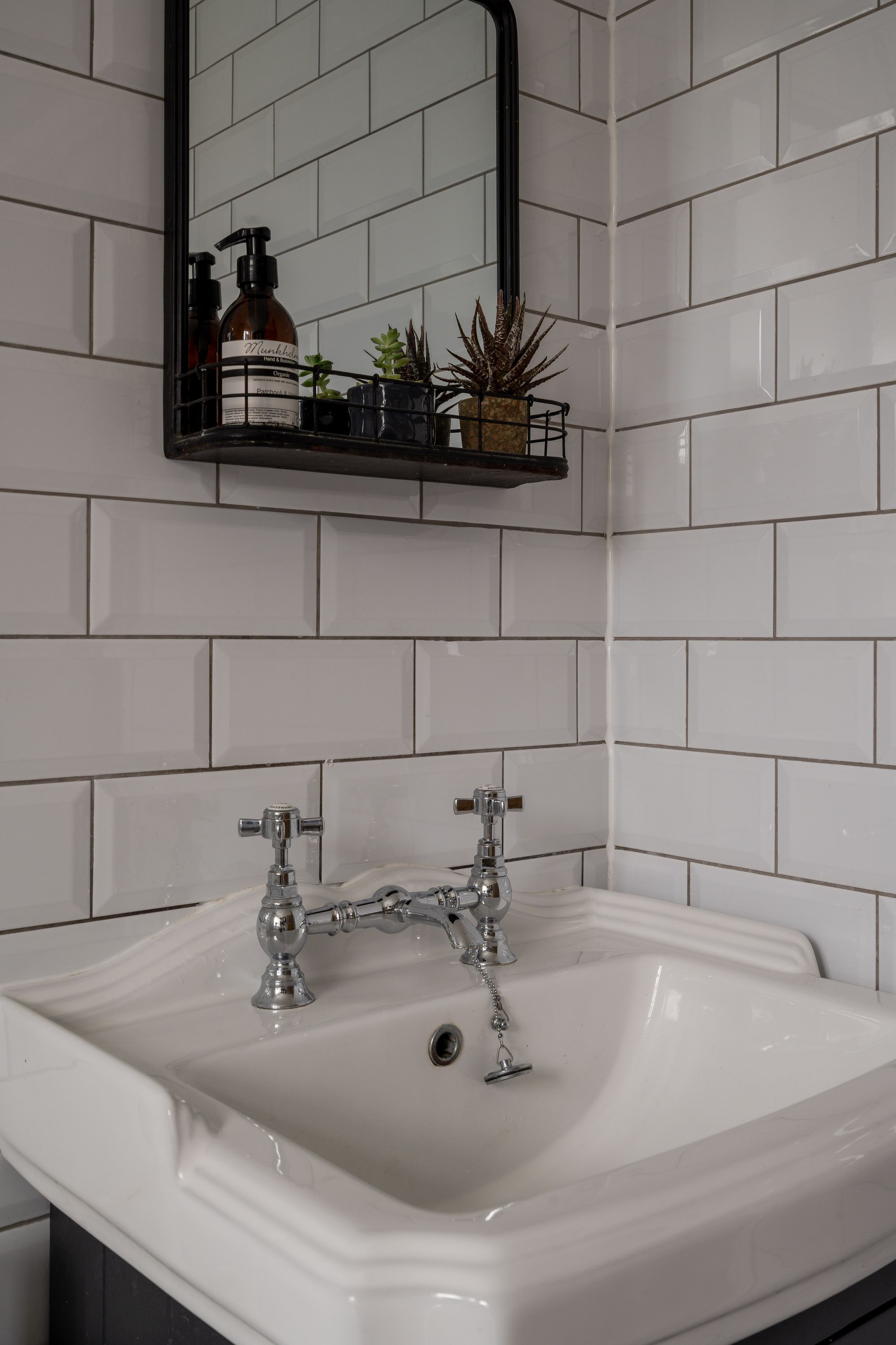 3 bed mid-terraced house for sale in Woodlands Road, Leytonstone, London, E11  - Property Image 24