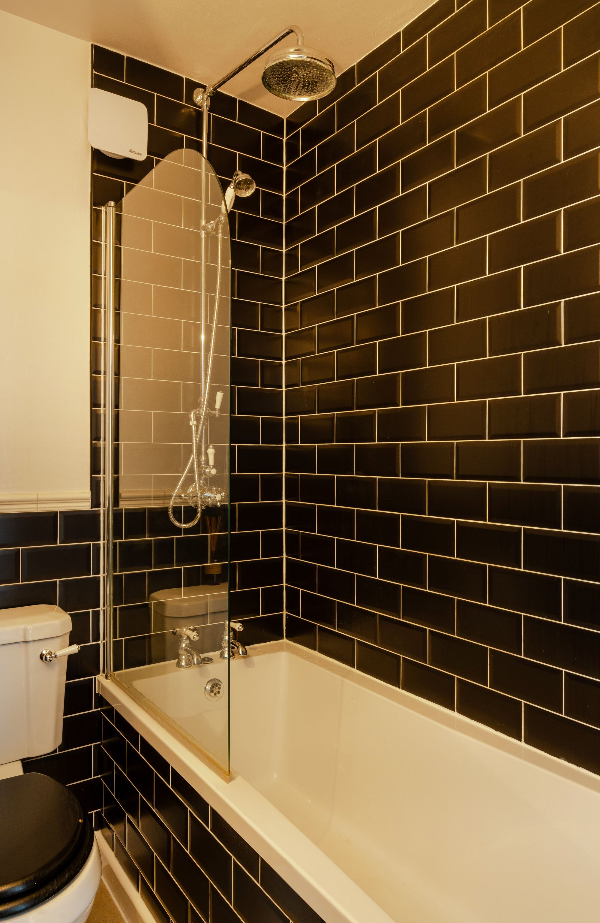 2 bed mid-terraced house for sale in Huddlestone Road, Forest Gate, London, E7  - Property Image 25