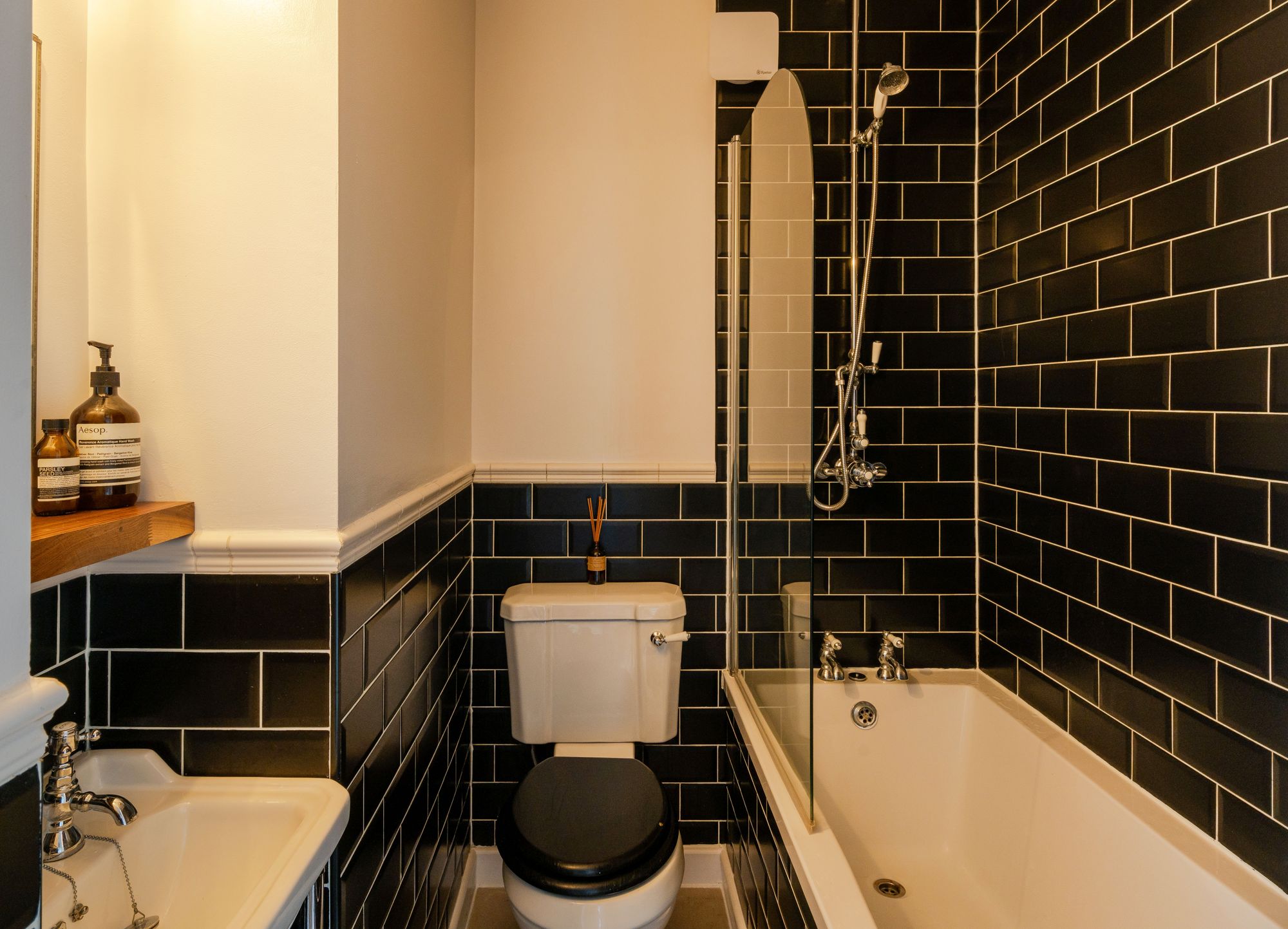 2 bed mid-terraced house for sale in Huddlestone Road, Forest Gate, London, E7  - Property Image 24