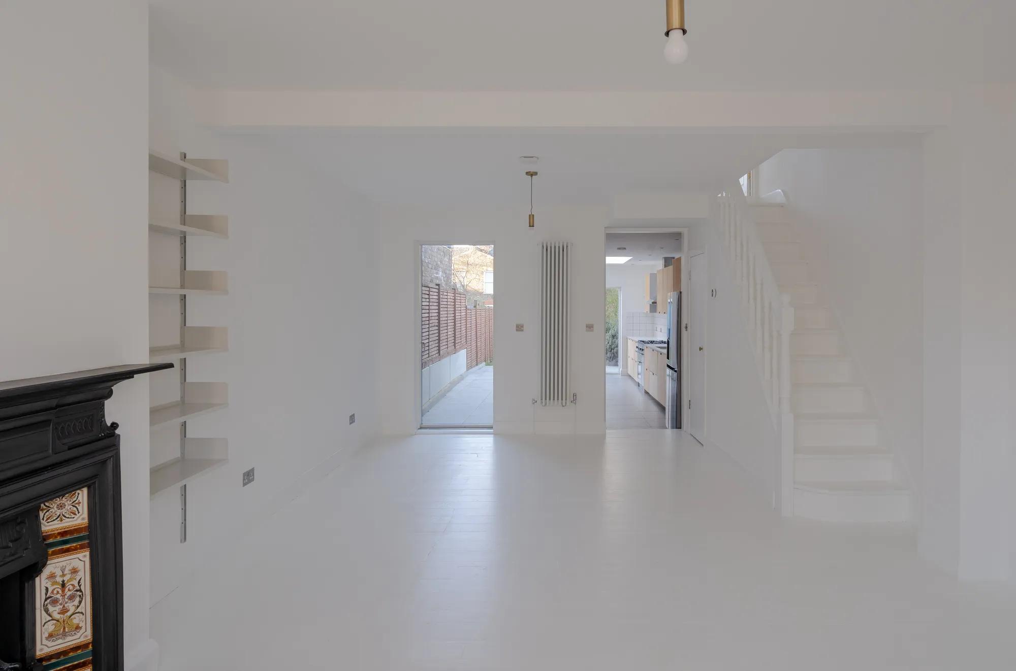 2 bed mid-terraced house for sale in Campus Road, Walthamstow, London, E17 - Property Image 2