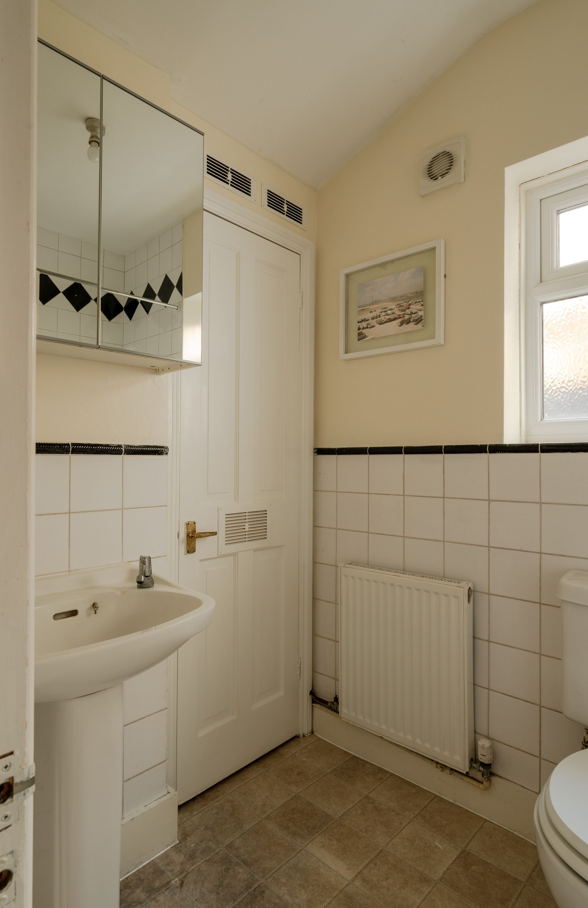 2 bed terraced house for sale in Montague Road, Leytonstone, London, E11 - Property Image 17