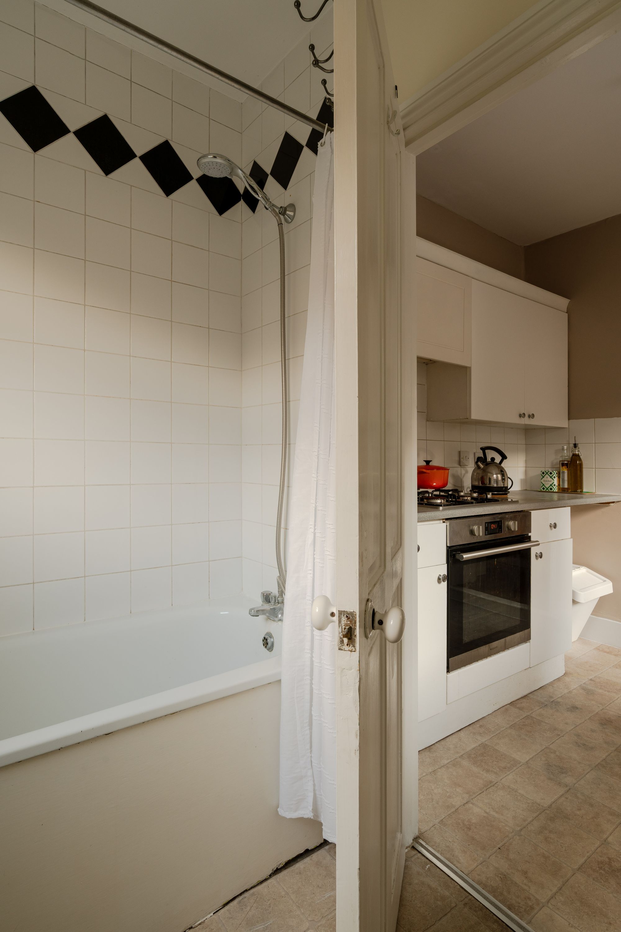 2 bed terraced house for sale in Montague Road, Leytonstone, London, E11 - Property Image 18