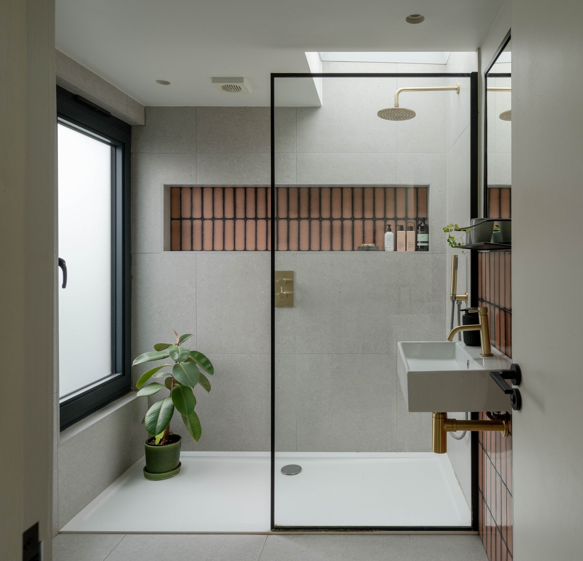 5 bed terraced house for sale in Frith Road, Leytonstone, London, E11  - Property Image 35