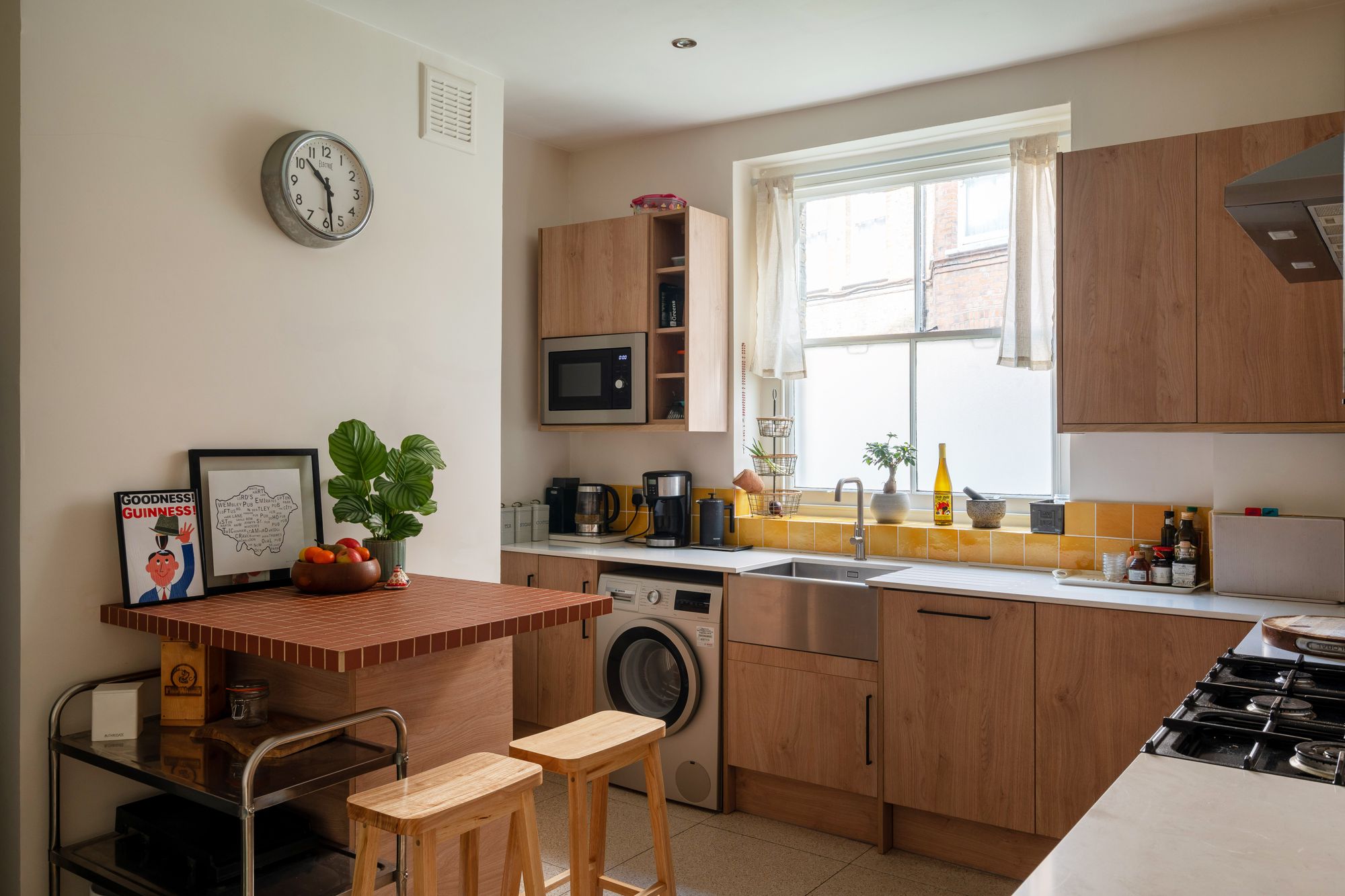 2 bed apartment for sale in Cavendish Mansions, Clapton Square, Hackney, E5  - Property Image 14