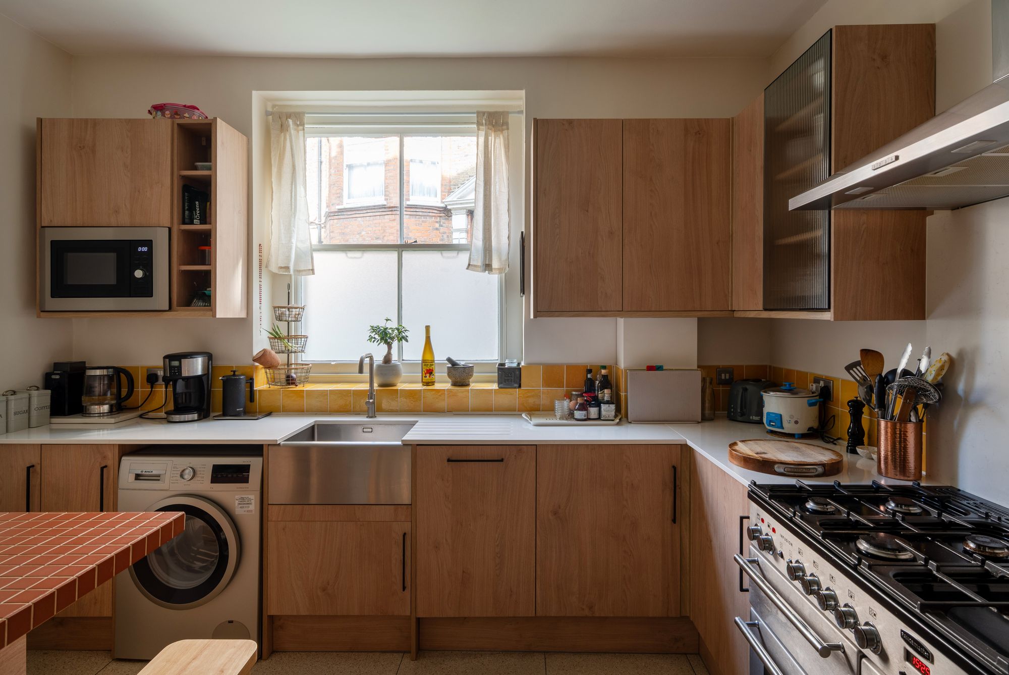 2 bed apartment for sale in Cavendish Mansions, Clapton Square, Hackney, E5  - Property Image 12